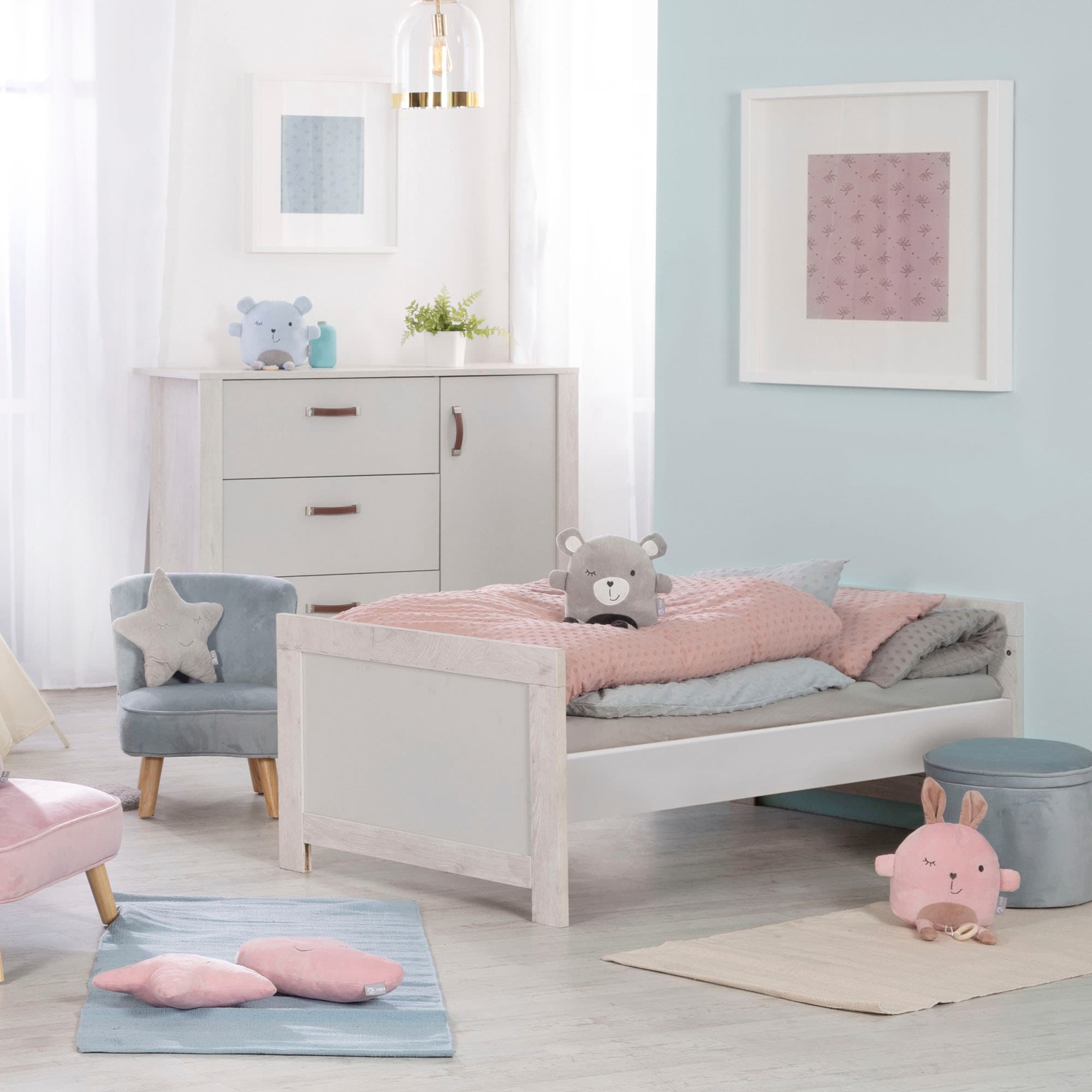 roba® Babymöbel-Set »Mila«, (Spar-Set, 2 St., Kinderbett, Wickelkommode), mit Kinderbett und Wickelkommode