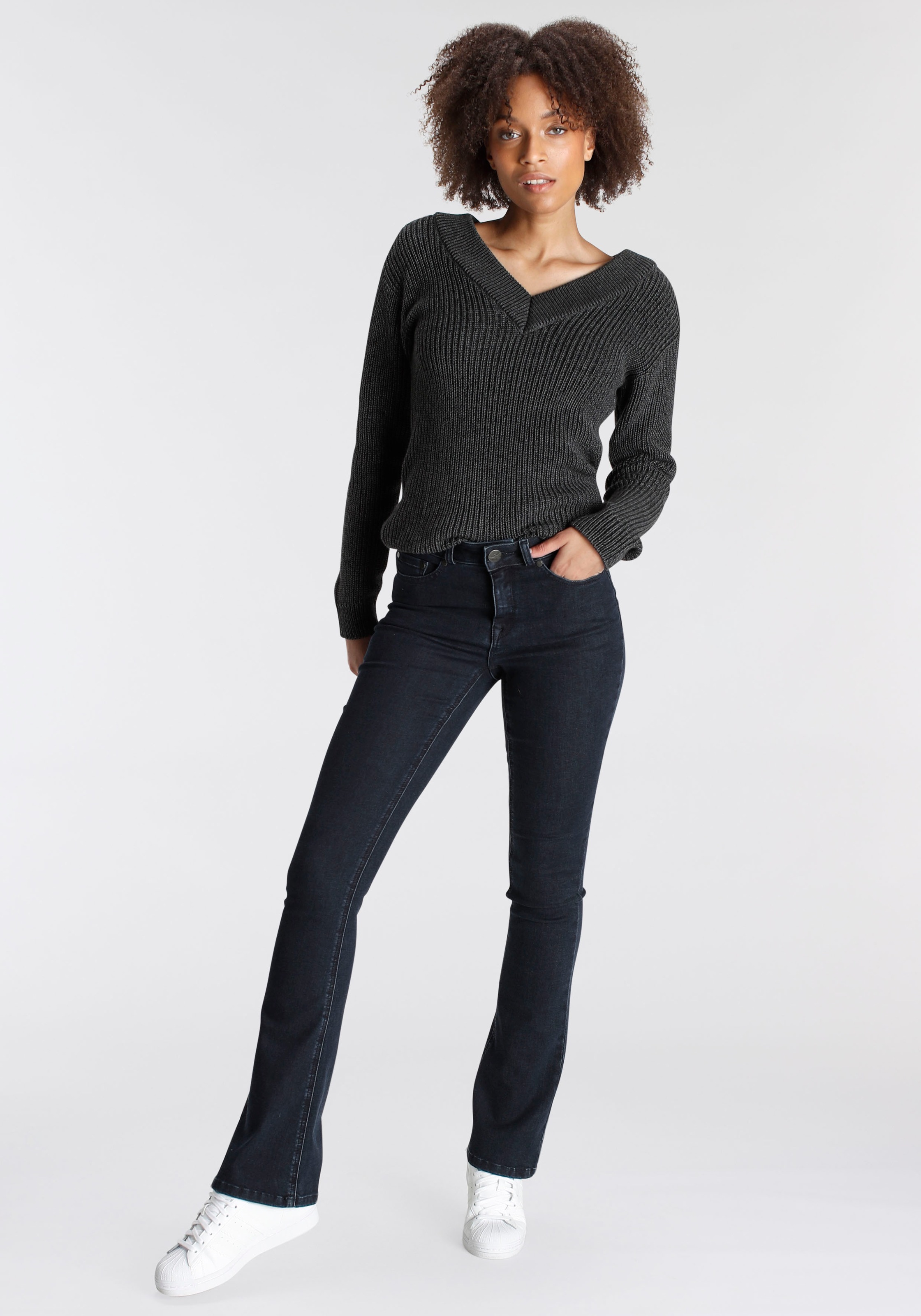 Bootcut-Jeans ARIZONA "Ultra Soft", Damen, Gr. 36, N-Gr, blau (rinsed), Denim/Jeans, Obermaterial: 61% Baumwolle, 25% Polyester, 11% Viskose, 3% Elasthan, Basic, bootcut fit lang, Jeans, elastische Passform, ausgestellte Beinform, hohe Leibhöhe, Topseller 3