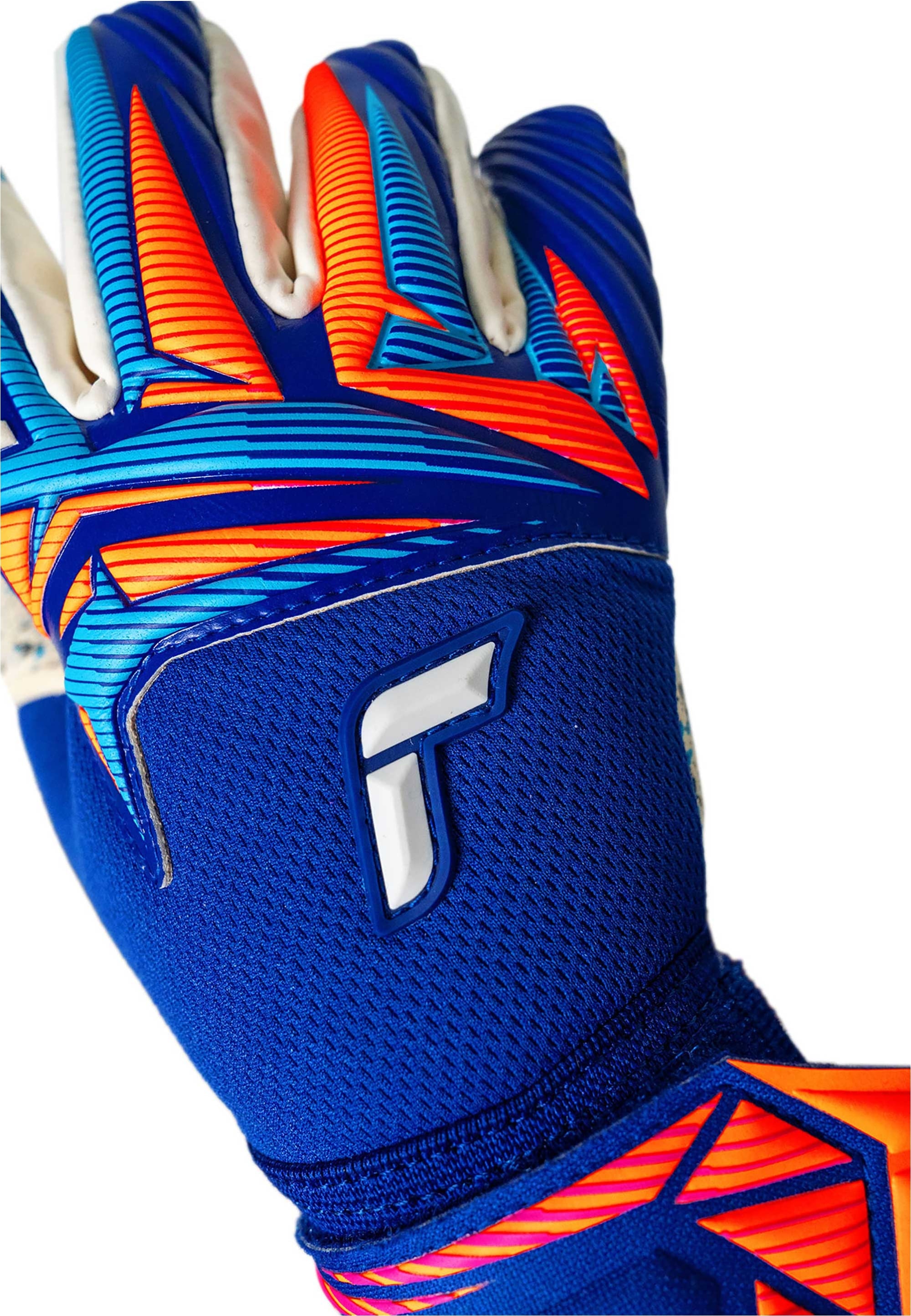 Reusch Torwarthandschuhe »Attrakt Fusion Guardian Junior« mit extrem griffigen Profi-Haftschaum