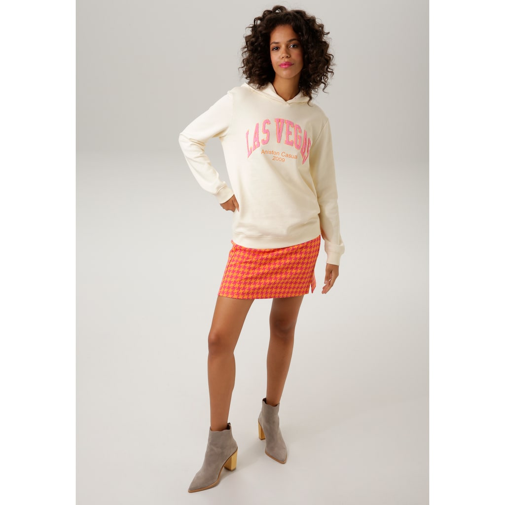 Aniston CASUAL Sweatshirt, mit aufgestickter "LAS VEGAS"-Applikation - NEUE KOLLEKTION