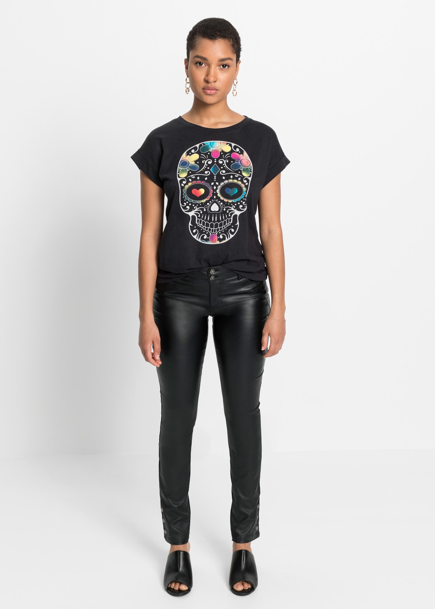 bonprix T-Shirt bequeme Passform, Kurzarm-Design, aus Baumwolle und Viskose