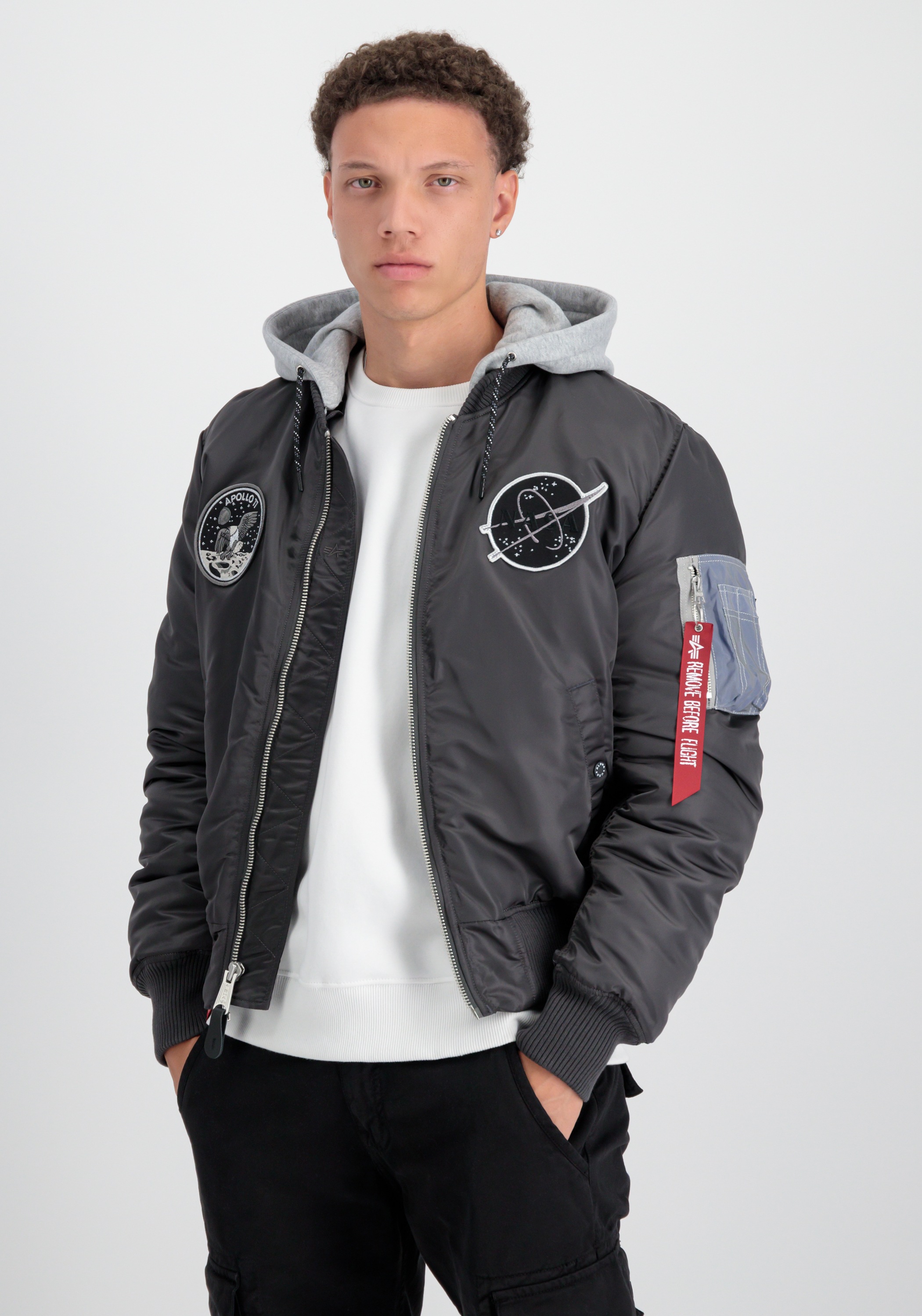 Thumbnail - Alpha Industries Bomberjacke "MA-1 VF Hood Dark Side"