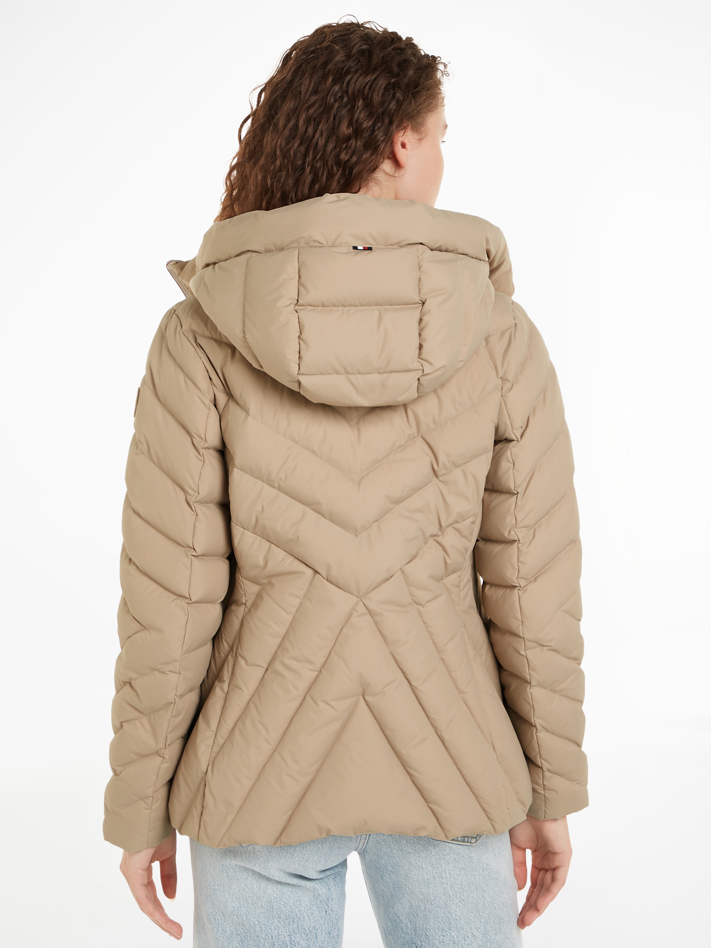Thumbnail - Tommy Hilfiger Steppjacke "CHEVRON MW PADDED JACKET", mit Kapuze, mit mittelstarker Wattierung und Tommy Hilfiger Marken...