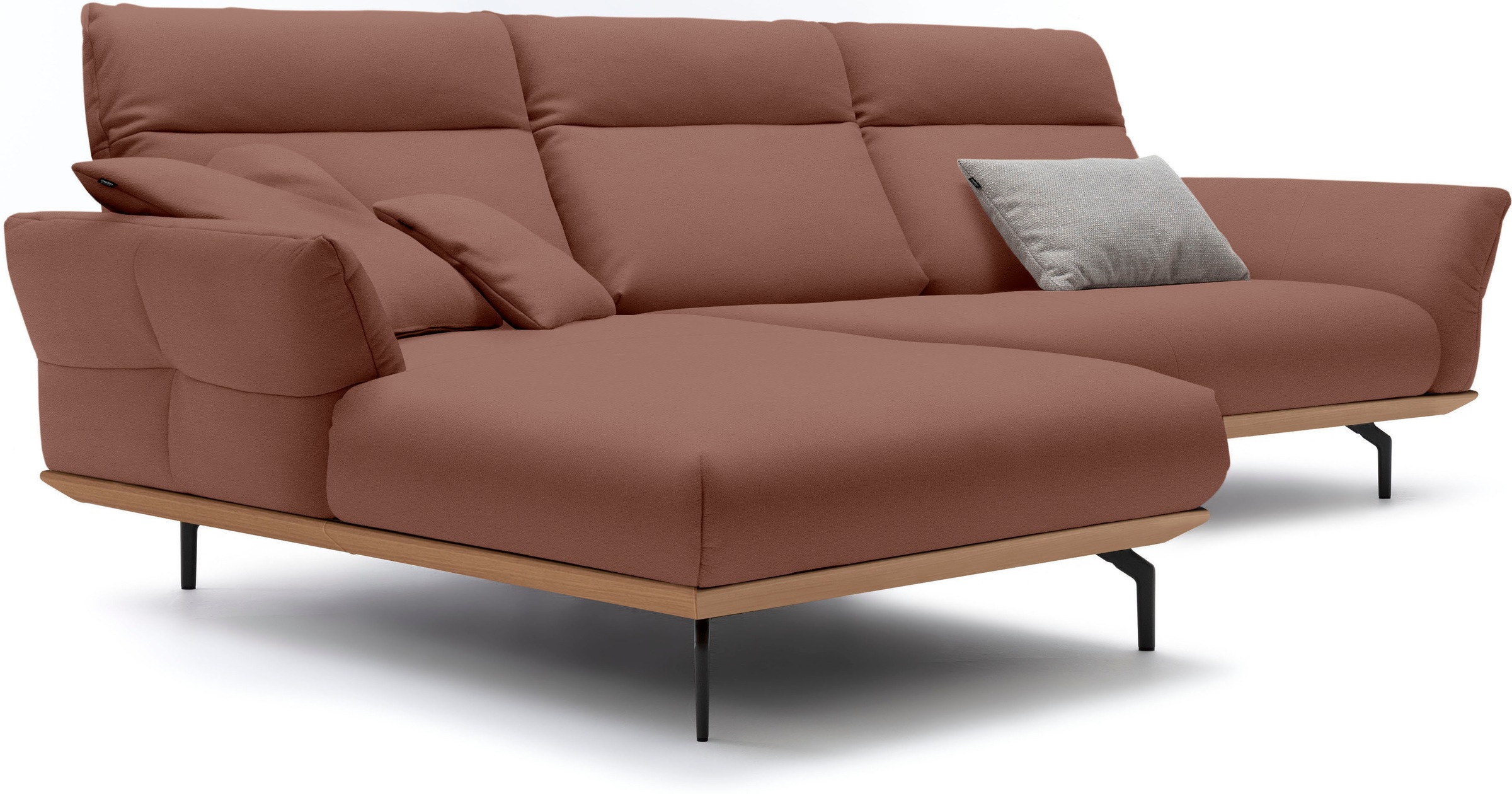 Creation BY ROLF BENZ Ecksofa »CR.460«, Sockel in Eiche, Winkelfüße in Umbragrau, Breite 318 cm