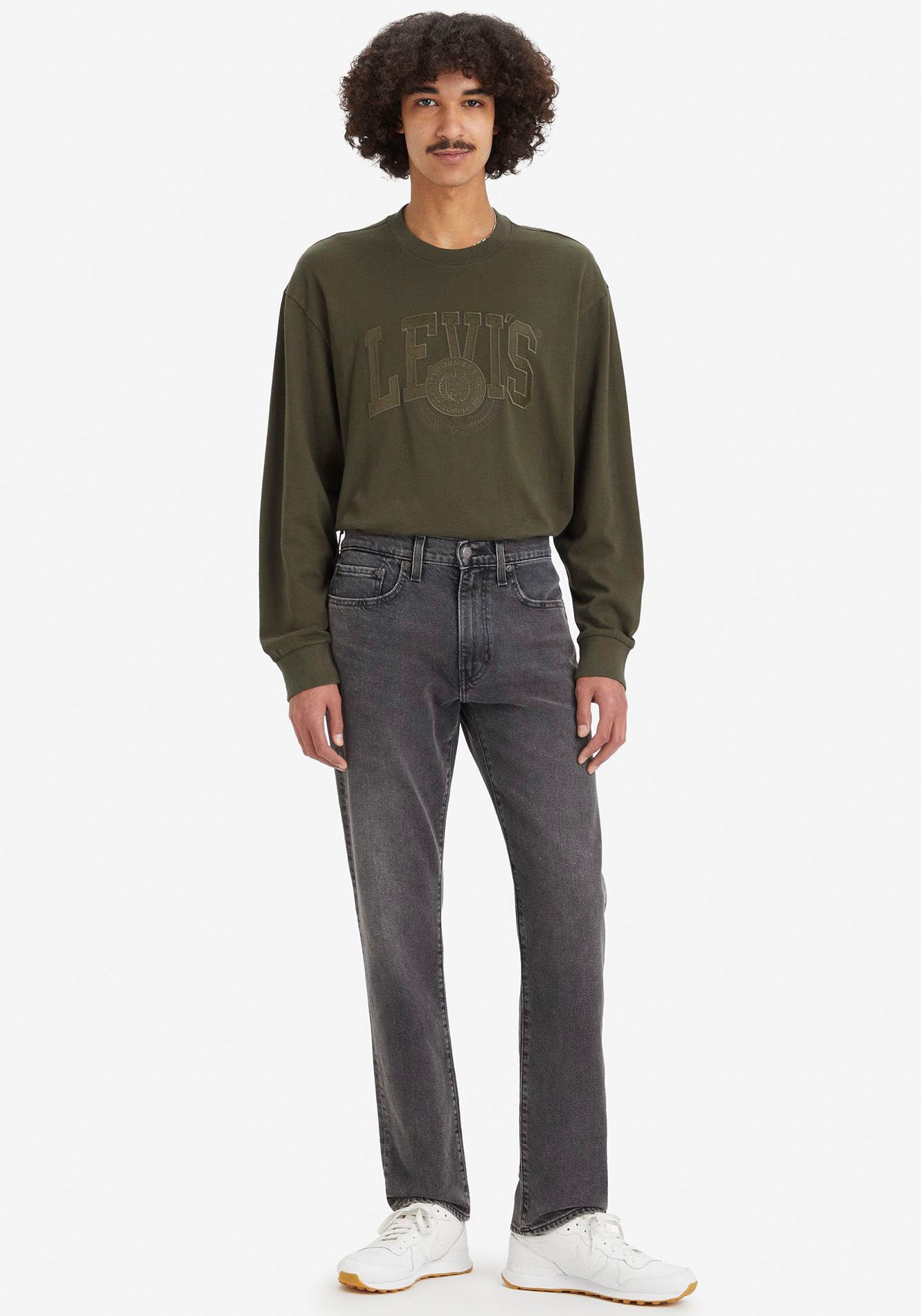 Levi's® Tapered-fit-Jeans »502 TAPER«, in elegantem, modernem Stil