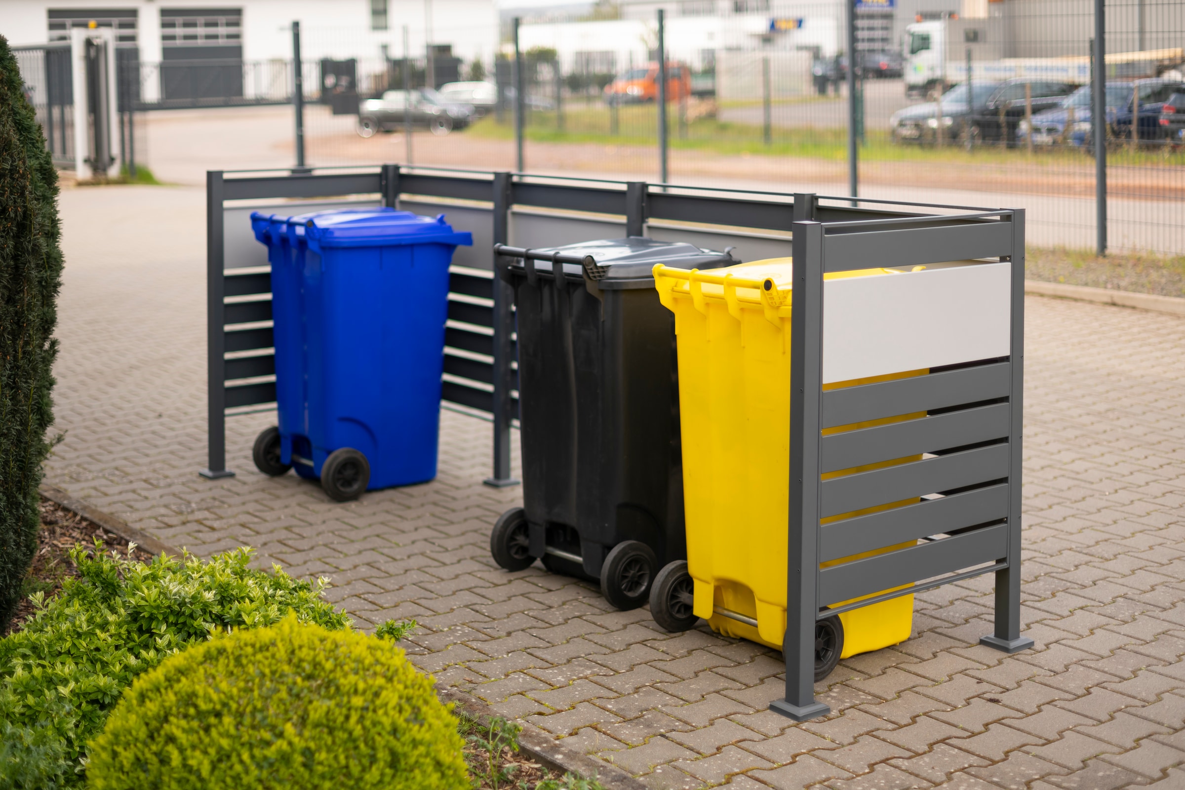 WESTMANN Mülltonnenbox »Planum«, Platz für 4 Mülltonnen je 240 L