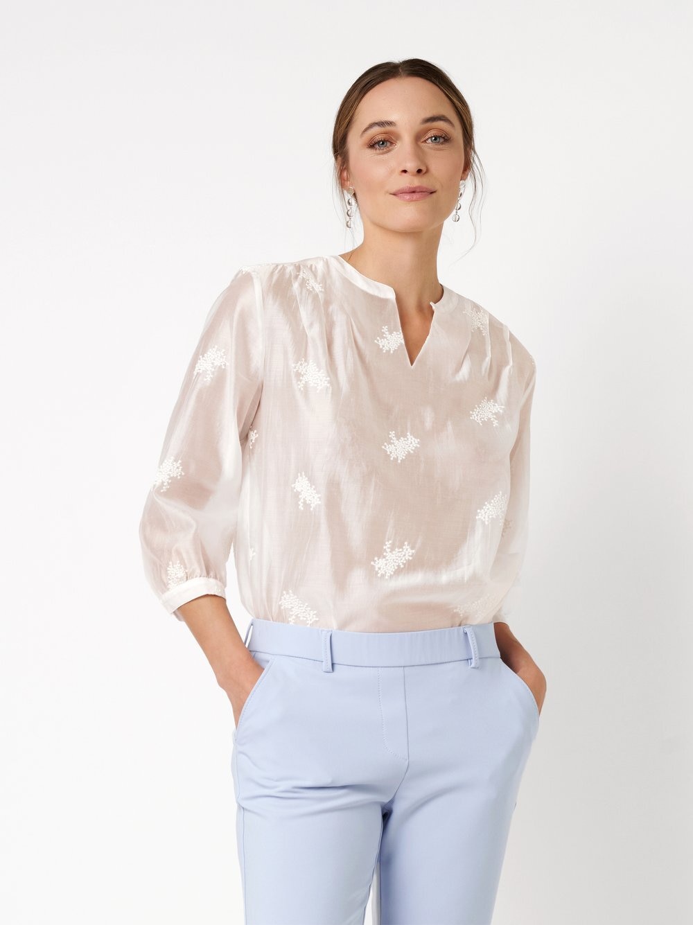 TONI Klassische Bluse »Bella« mit Blütenstickerei