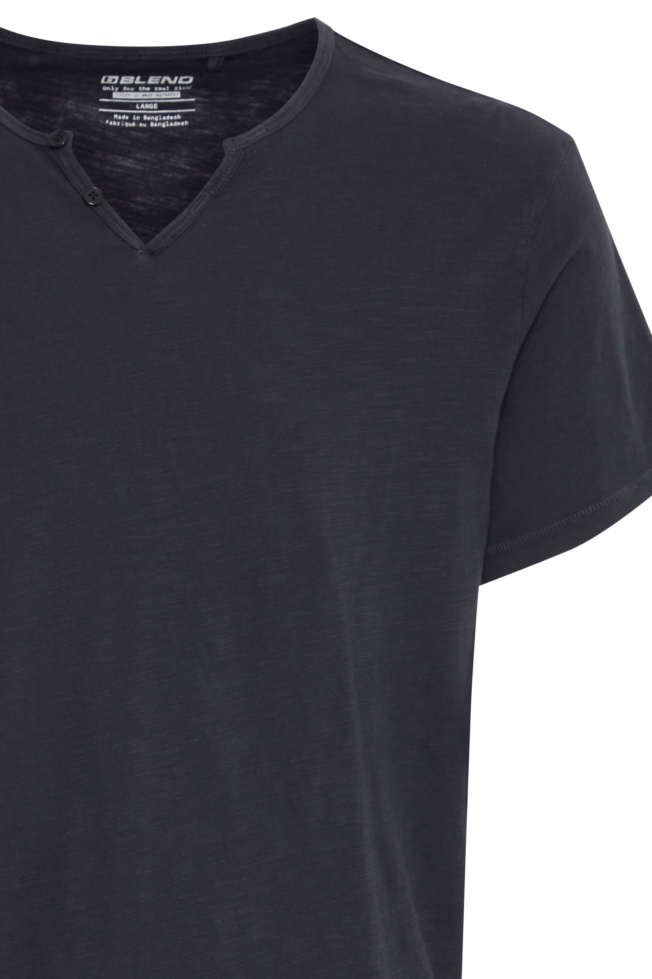Blend T-Shirt »BHAshton split neck tee«, mit Deko-Knopfdetail am Ausschnitt