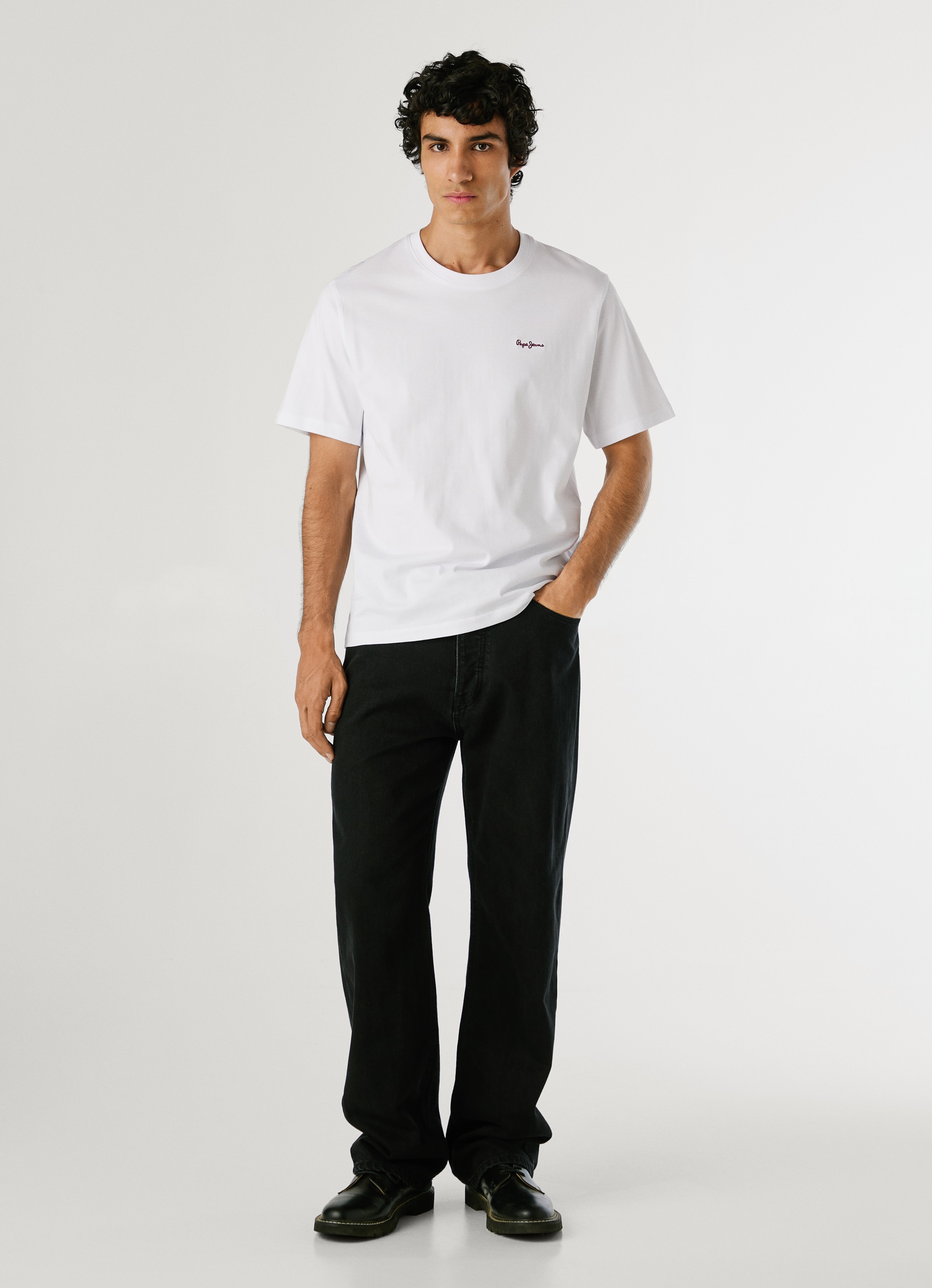 Pepe Jeans T-Shirt »CONTRAST CONNOR«, mit Rundhals und gesticktem Logo