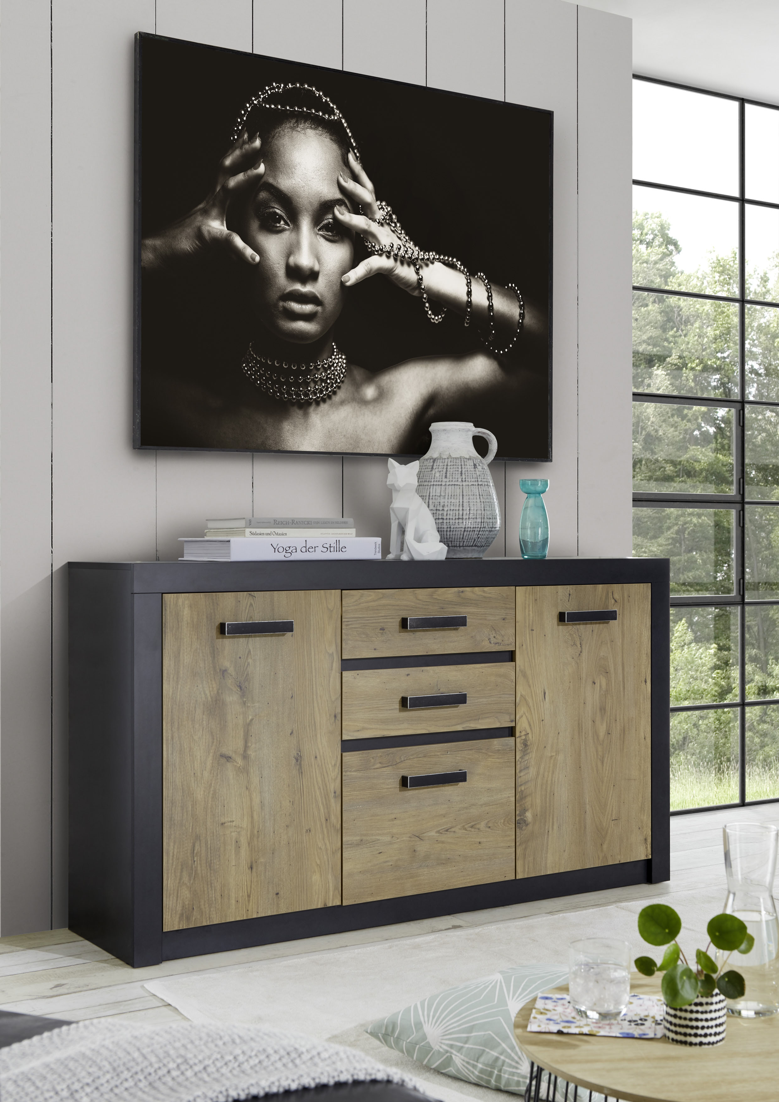 my home Sideboard Bruegge, Mit einer dekorativen Rahmenoptik