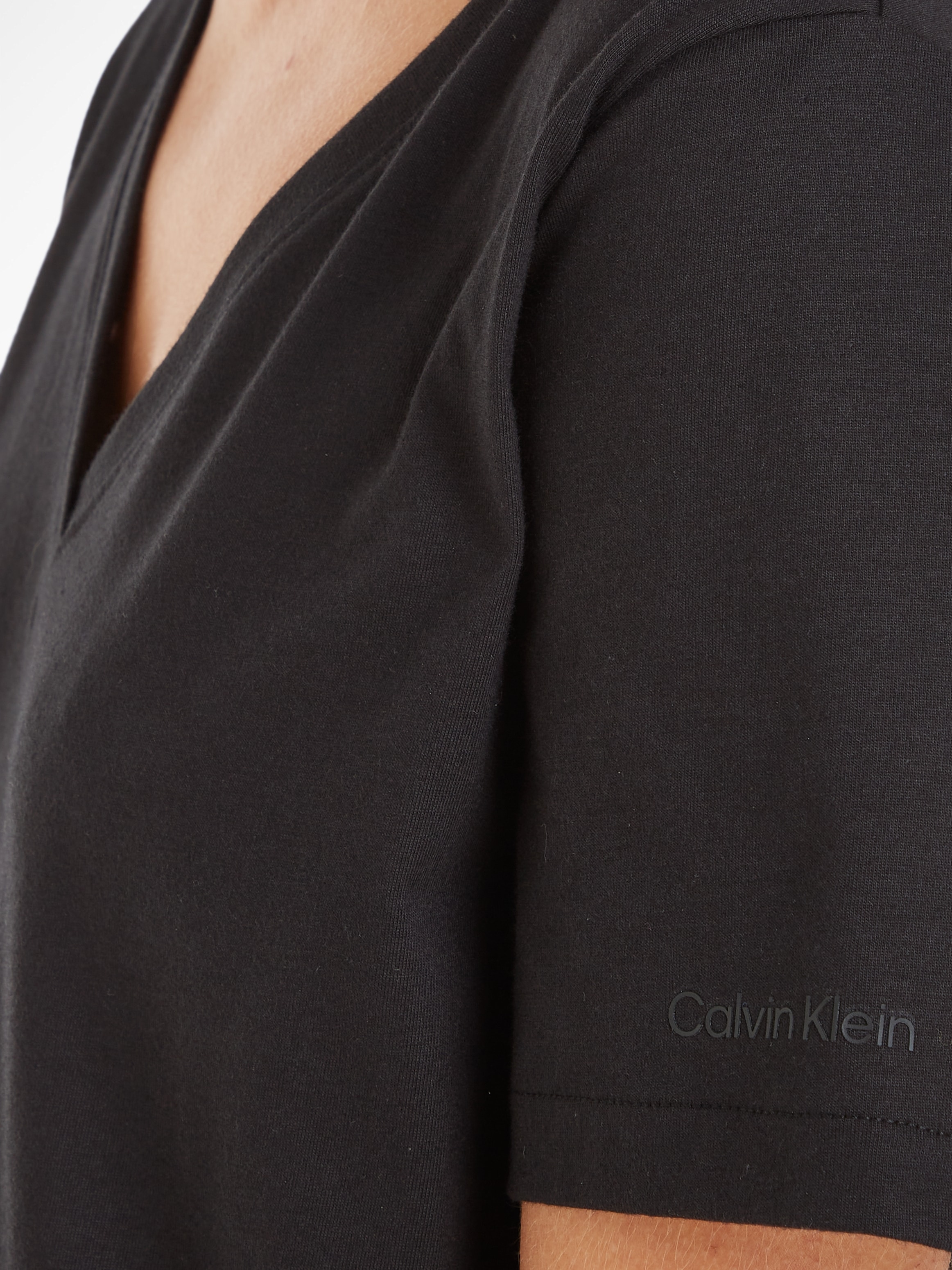 Calvin Klein T-Shirt, mit V-Ausschnitt