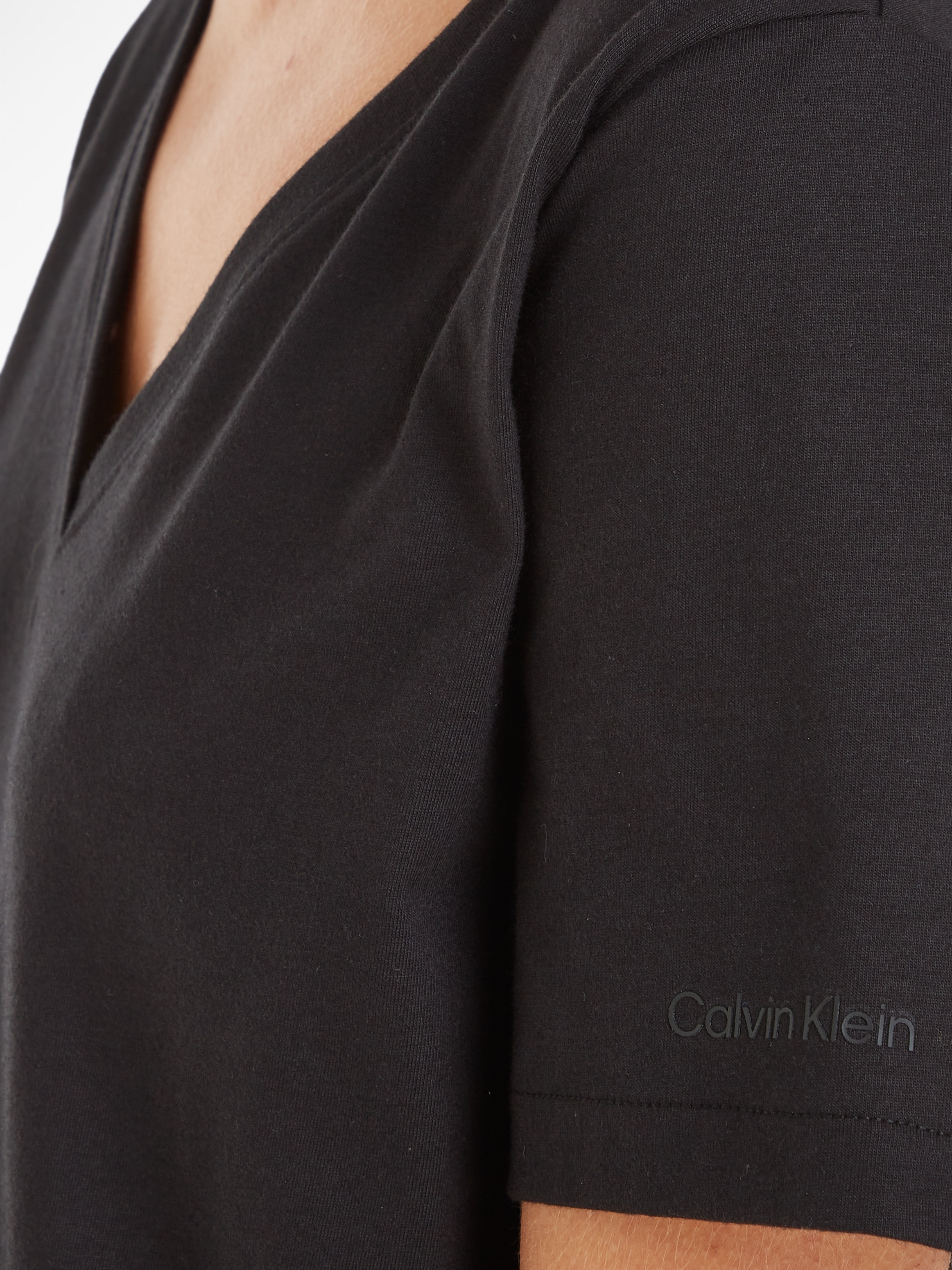 Thumbnail - Calvin Klein T-Shirt mit V-Ausschnitt