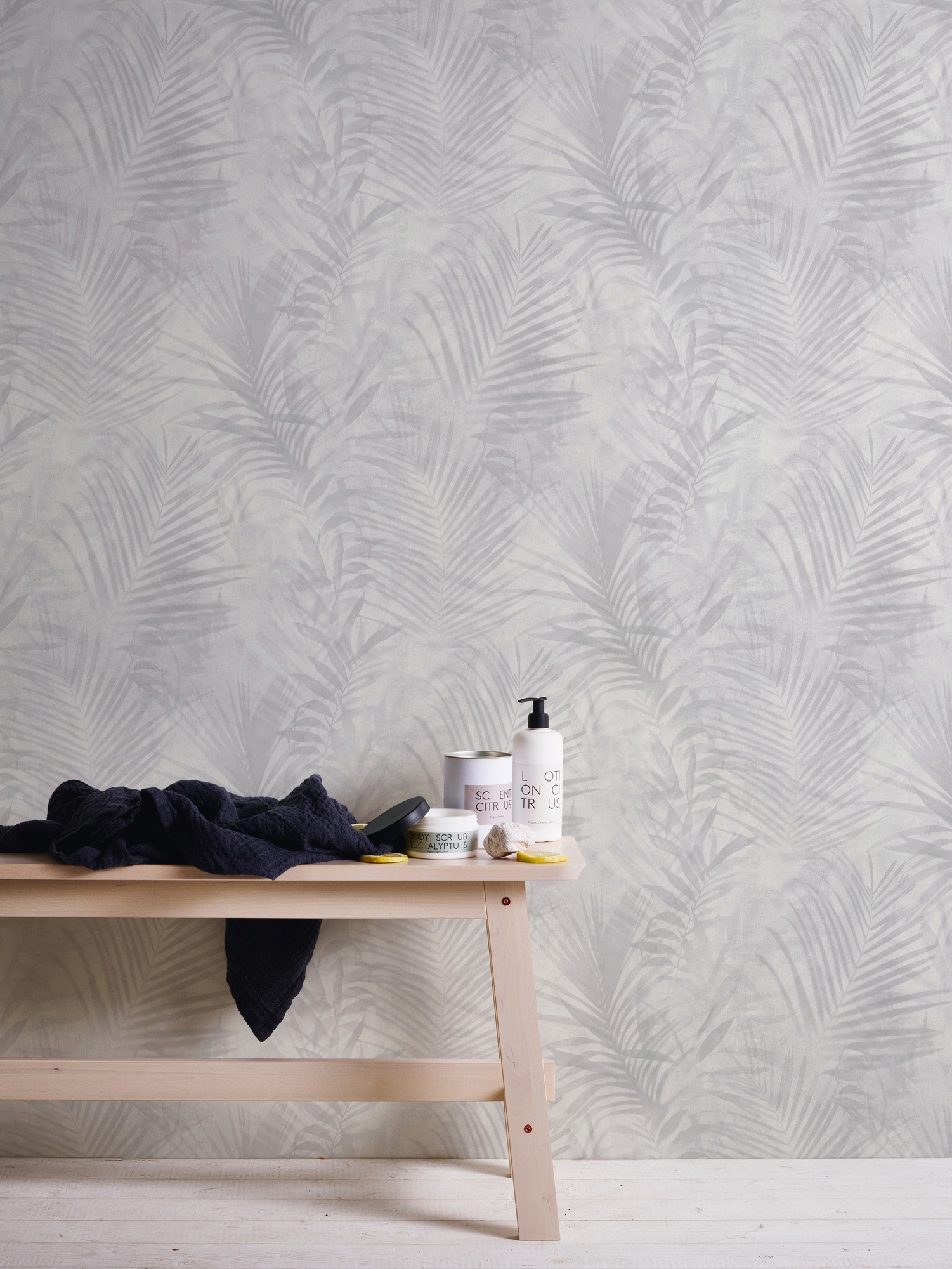 A.S. Création Vliestapete »Neue Bude 2.0 Tropical Concret mit Palmenblättern«, floral-botanisch-Wald, Dschungeltapete Tapete Palmen Tapeten Wohnzimmer Schlafzimmer Küche