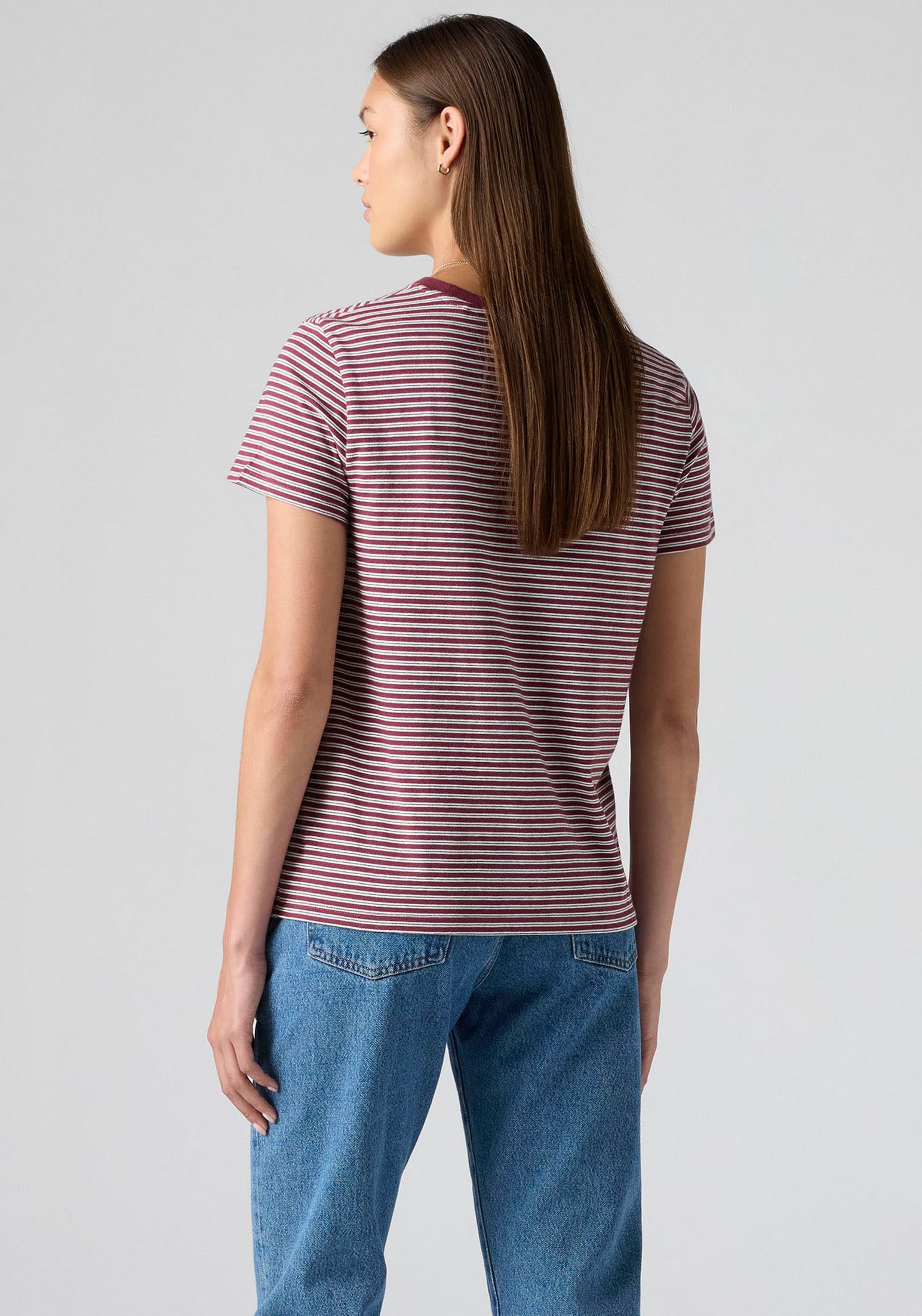 Levi's® T-Shirt »The perfect Tee«, mit kleiner Logo-Stickerei