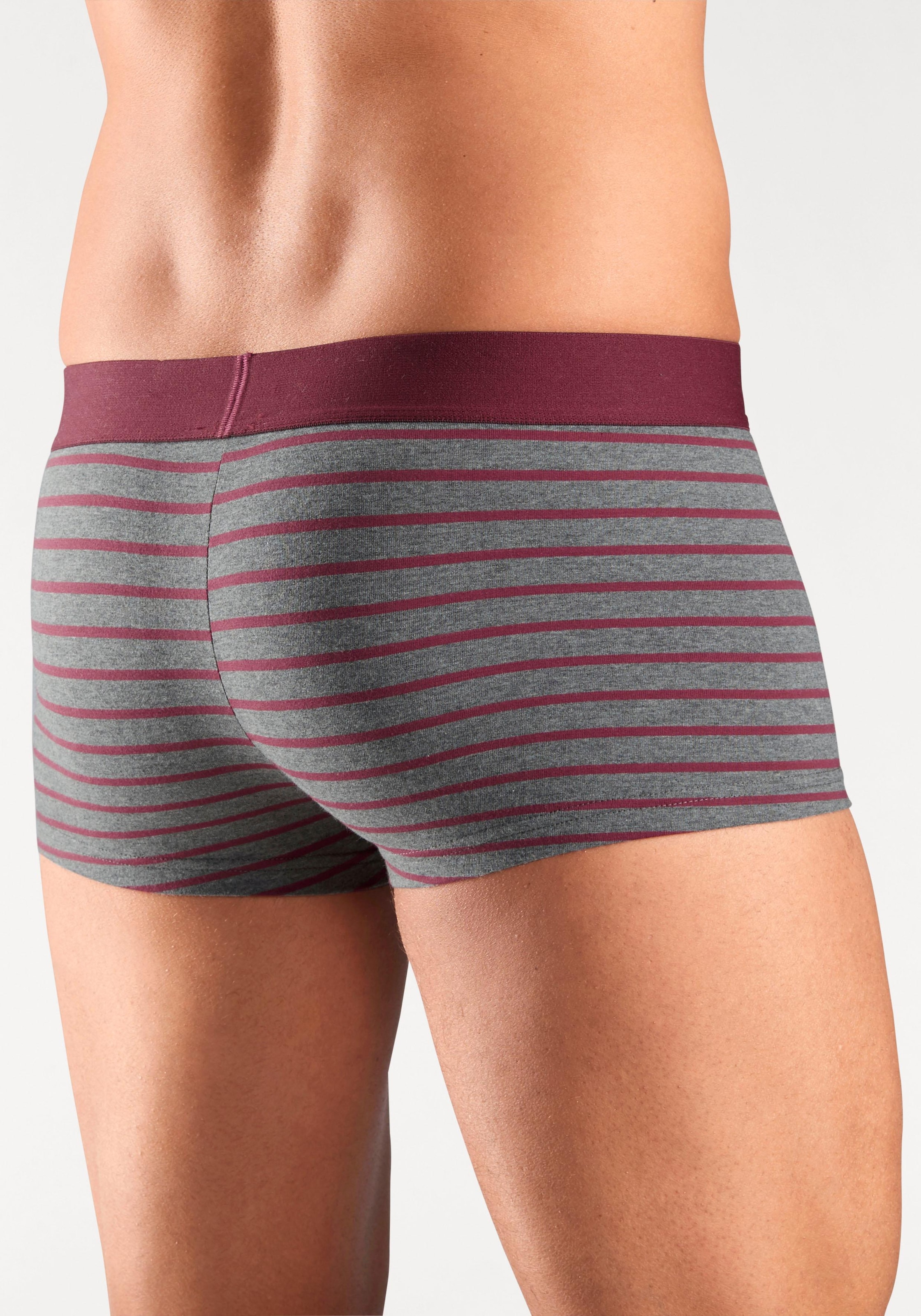 s.Oliver Boxershorts, (Packung, 4 St.), in Hipster-Form mit  kontrastfarbenem Webbund | BAUR