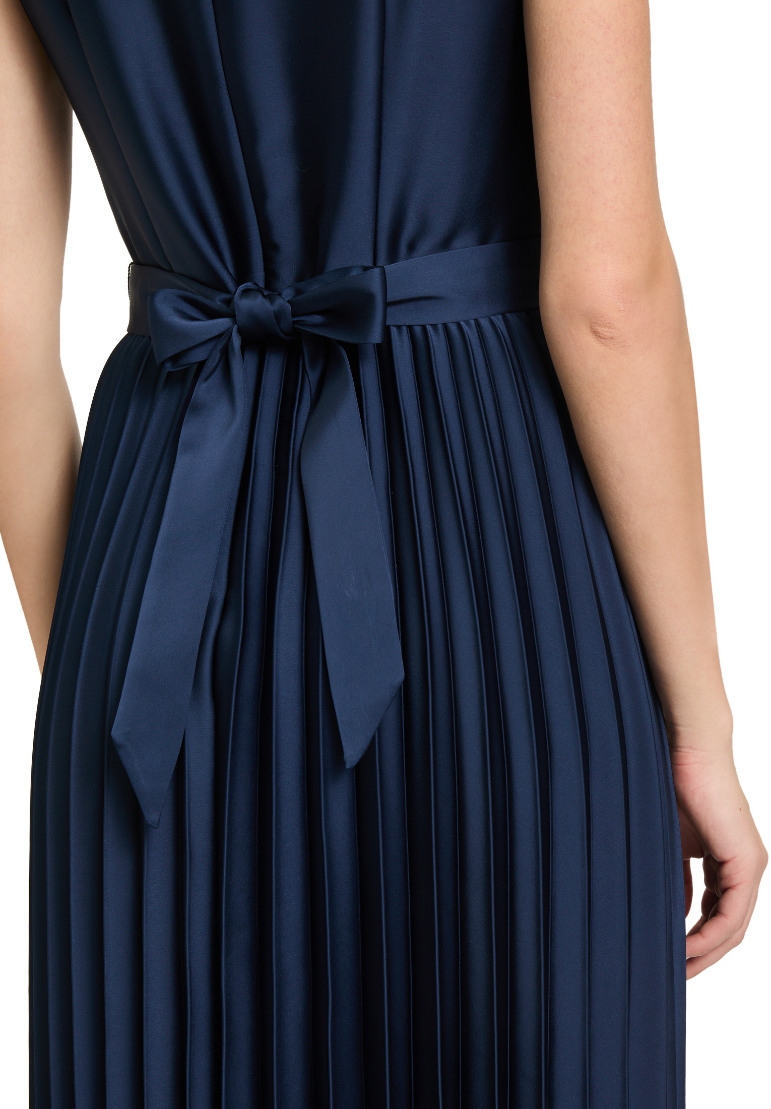 Betty&Co Chiffonkleid »Betty & Co Damen Chiffonkleid mit Plissee«, Plissee