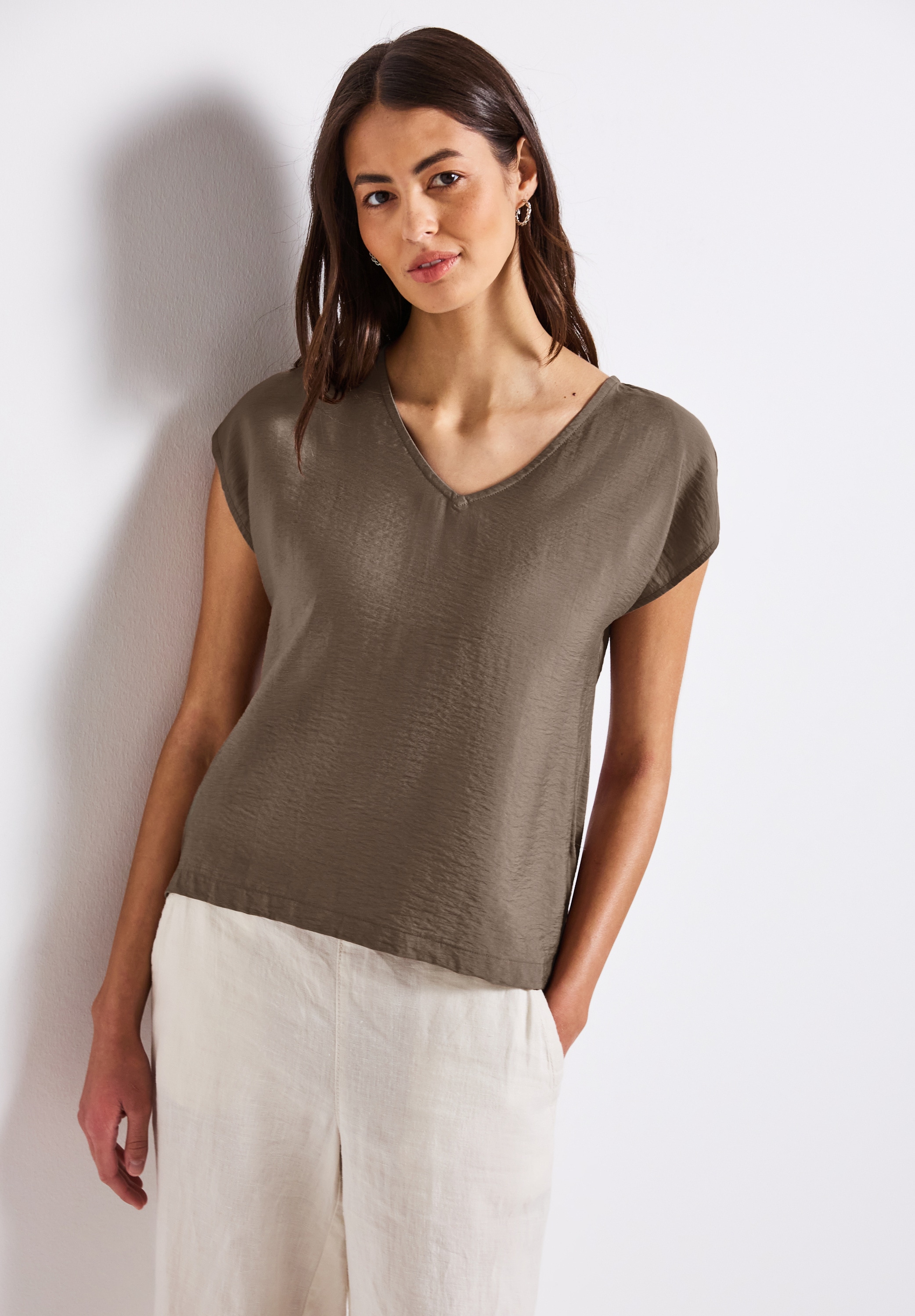 STREET ONE Shirtbluse, mit V-Neck günstig online kaufen