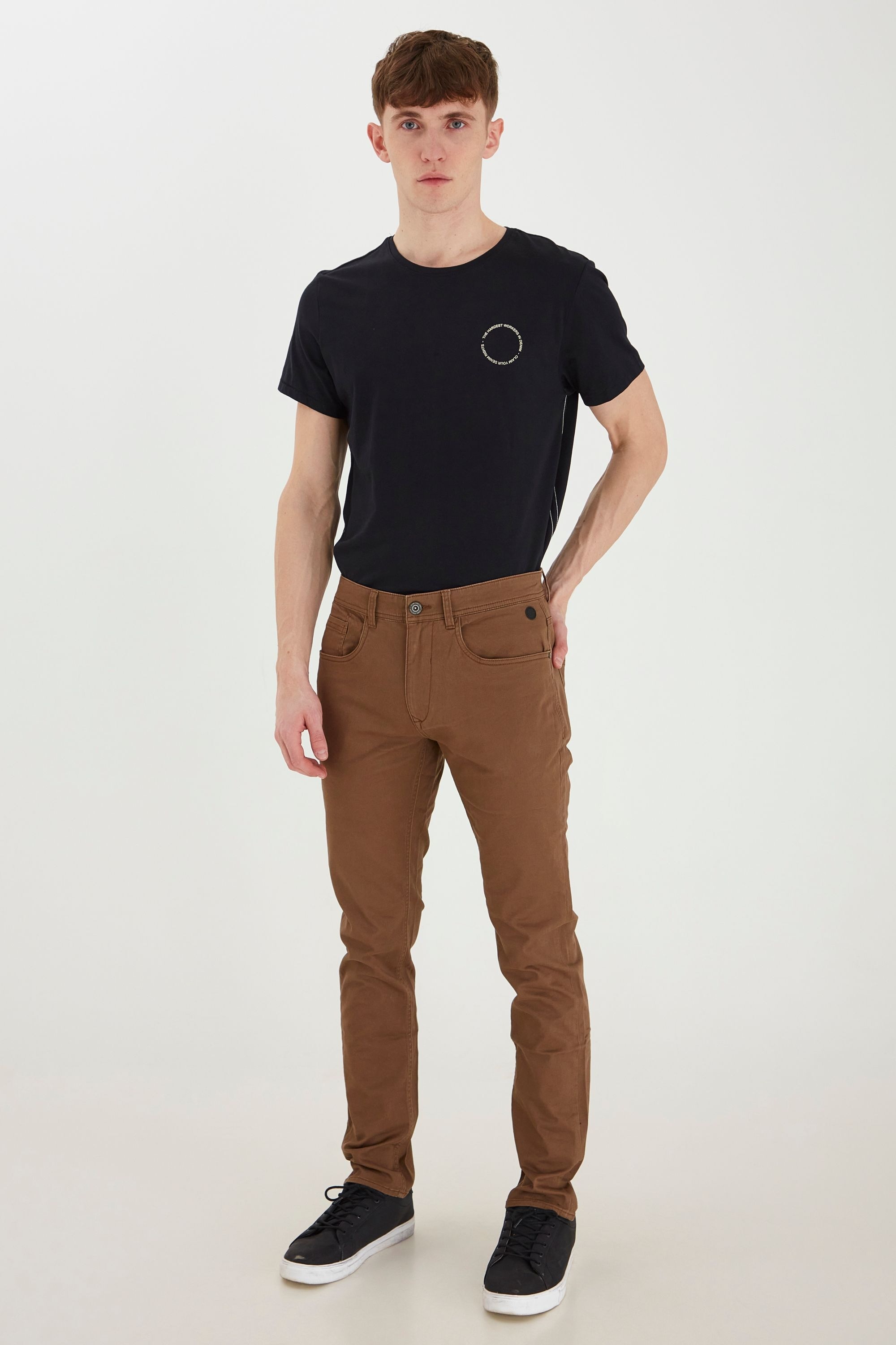 Thumbnail - Blend 5-Pocket-Hose "BHSaturn" Chinohose mit zahlreichen Leder-Logopatches