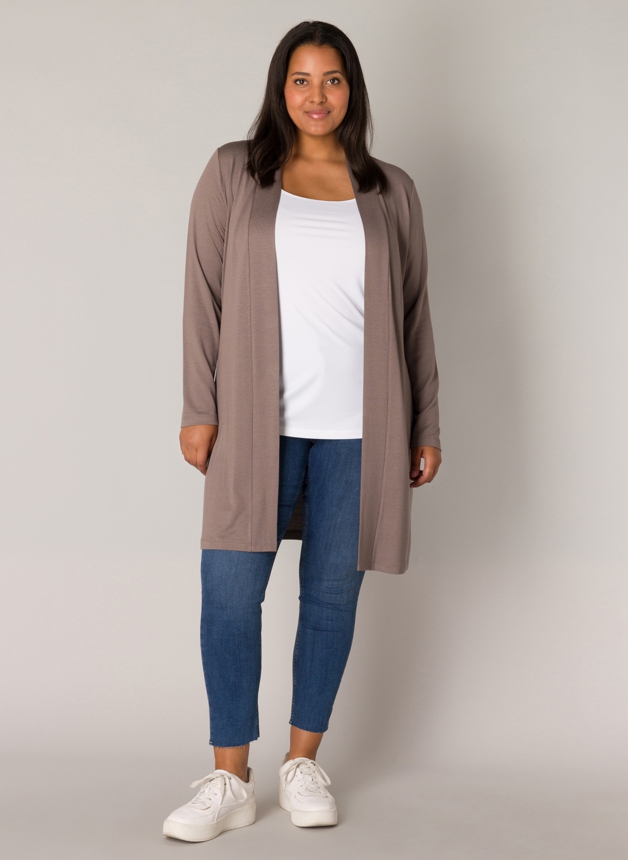 Base Level Curvy Strickjacke, ohne Verschluss und aus Viskose günstig online kaufen