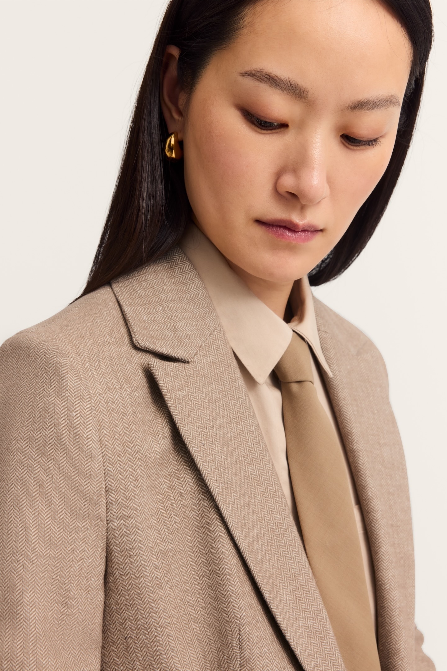 bugatti Kurzblazer »elegant & vielseitig«, mit feinem Fischgrat-Muster
