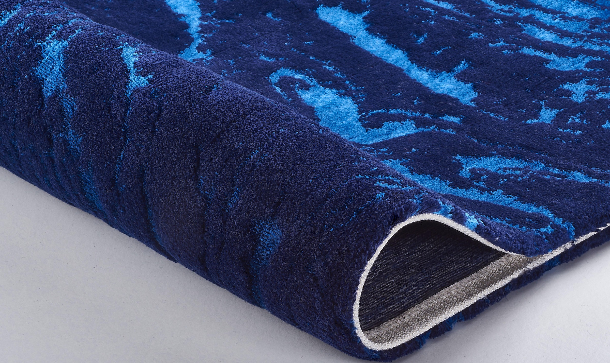 Kleine Wolke Badematte »Everglades«, rutschhemmend beschichtet, fußbodenheizungsgeeignet, Badteppich, modernes Design, Hoch-Tief Effekt, aus Baumwolle & Viskose