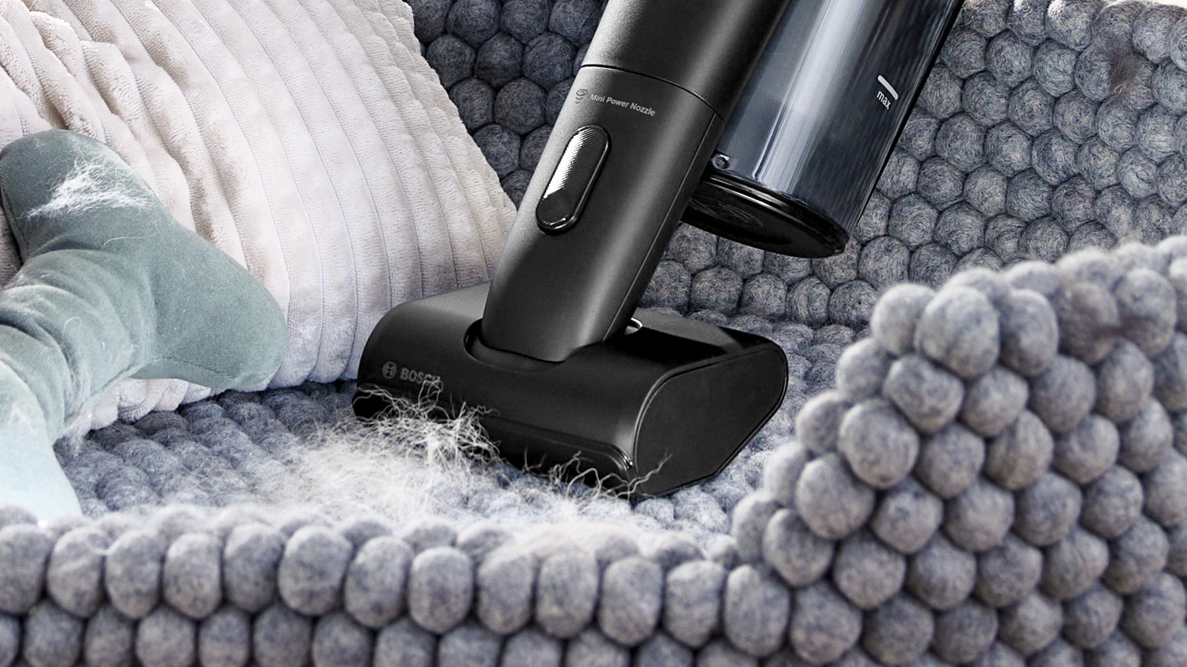 BOSCH Mini-Turbobürste »Mini-Turbo-Düse BHZUNGMP, für schwer erreichbare Stellen und Polster«, (Packung), ideal zur Fahrzeug-Innenreinigung, Original-Zubehör, schwarz