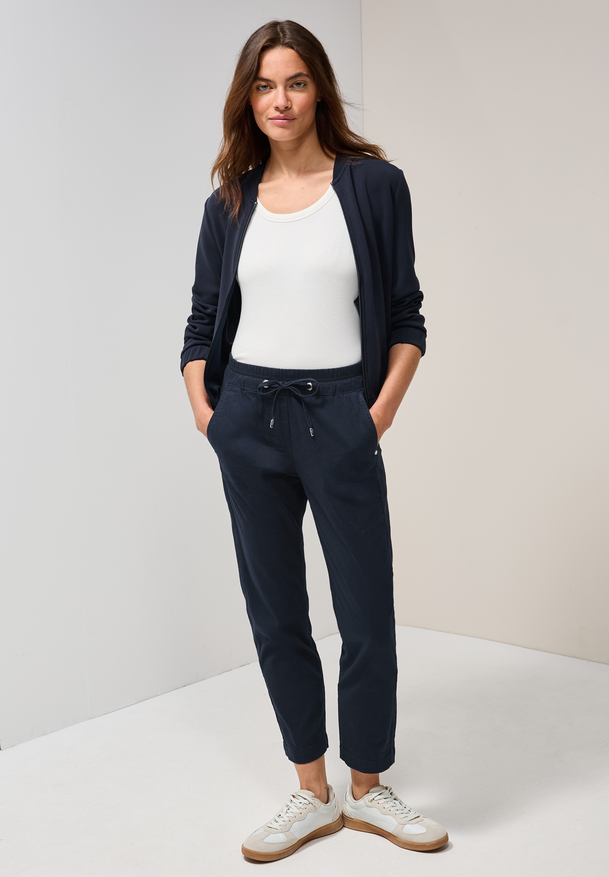 Cecil Jogger Pants, Middle Waist