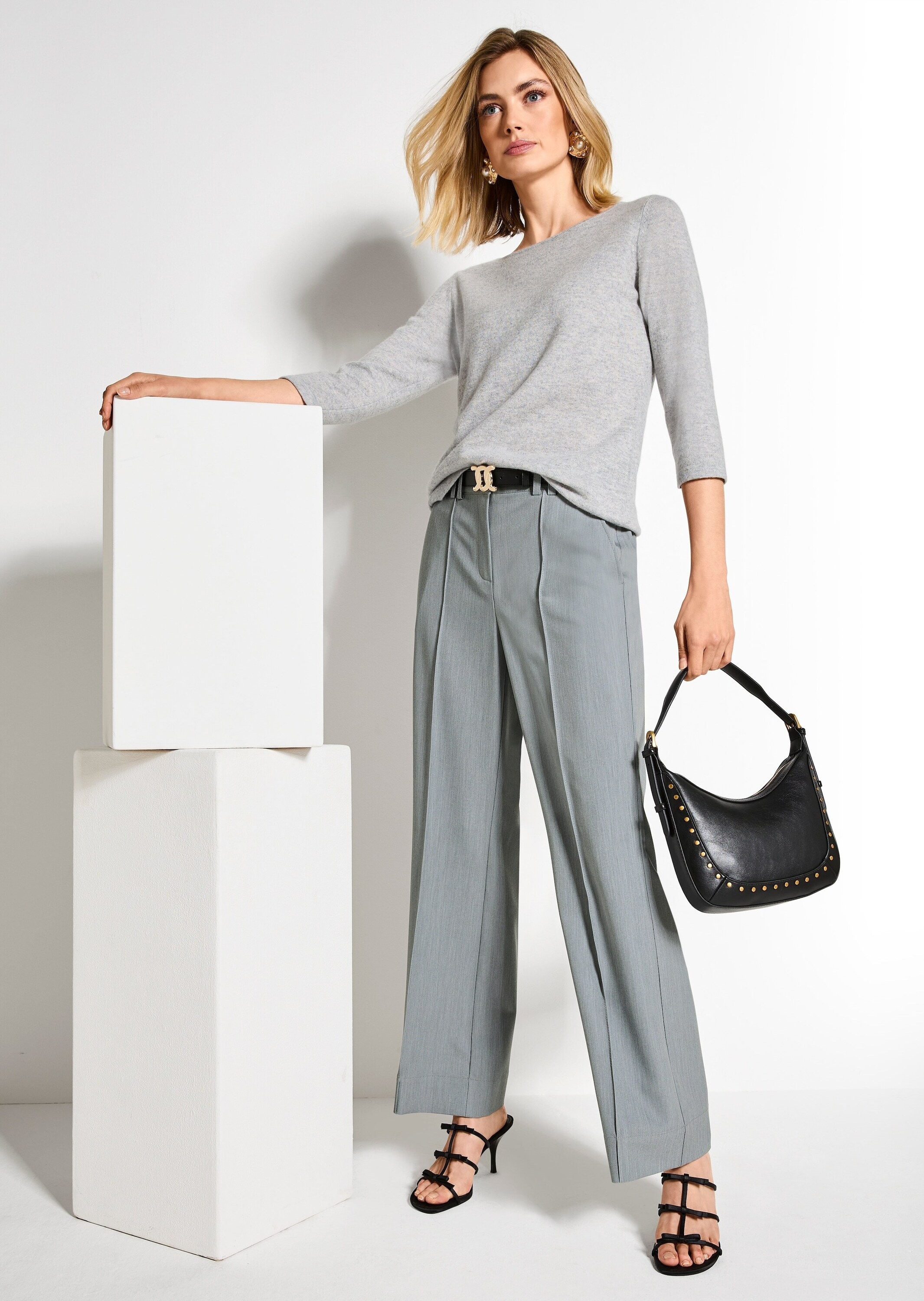 Stoffhose MADELEINE "Culotte Stoffhose mit Biesen", Damen, Gr. 44, N + K Gr, grau (silbergrau, melange), Obermaterial: 70% Polyester PES. 25% Viskose CV. 5% Elasthan EL., Hosen Stoffhose 3