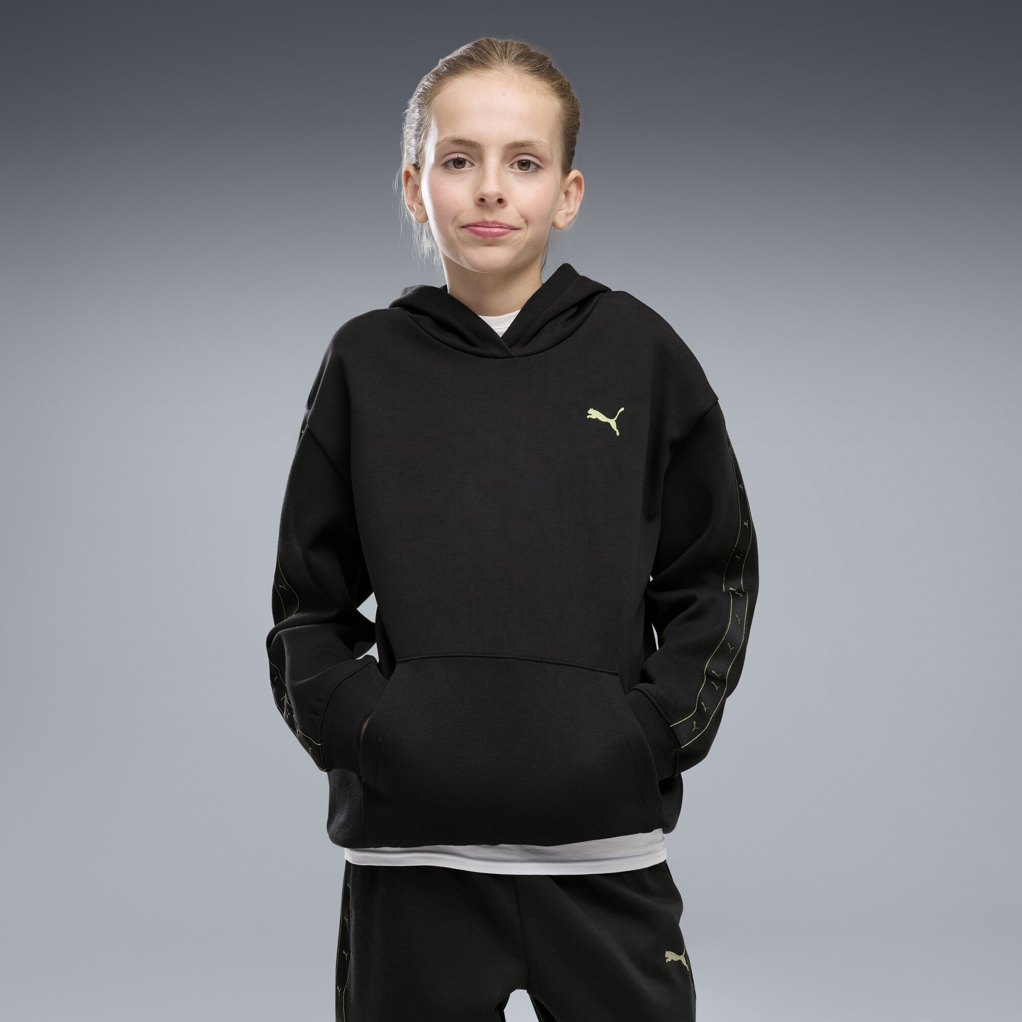 PUMA Hoodie »Essentials Tape Relaxed Hoodie Mädchen«
