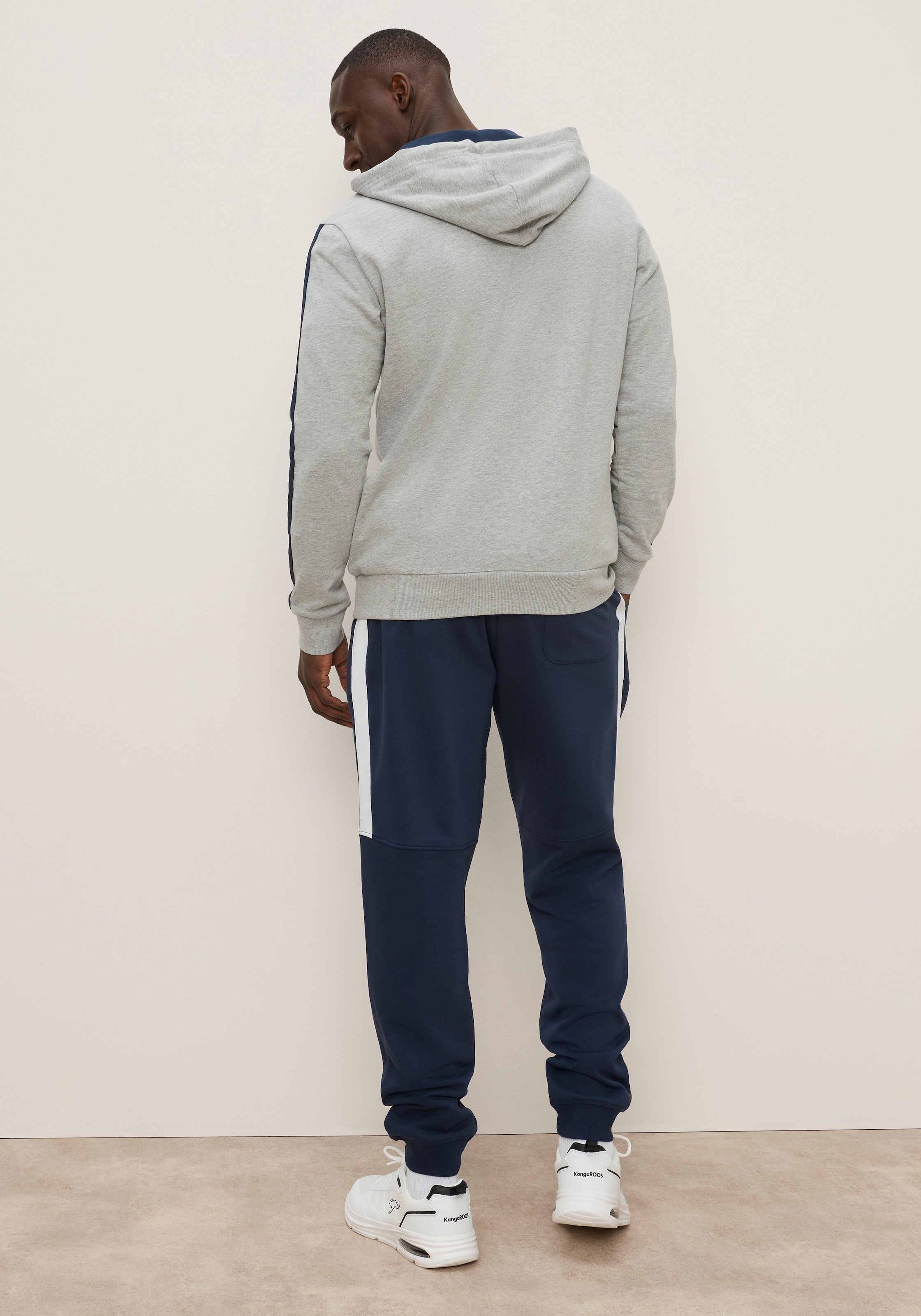 KangaROOS Jogginganzug mit Kapuze, aus Baumwolle und Polyester