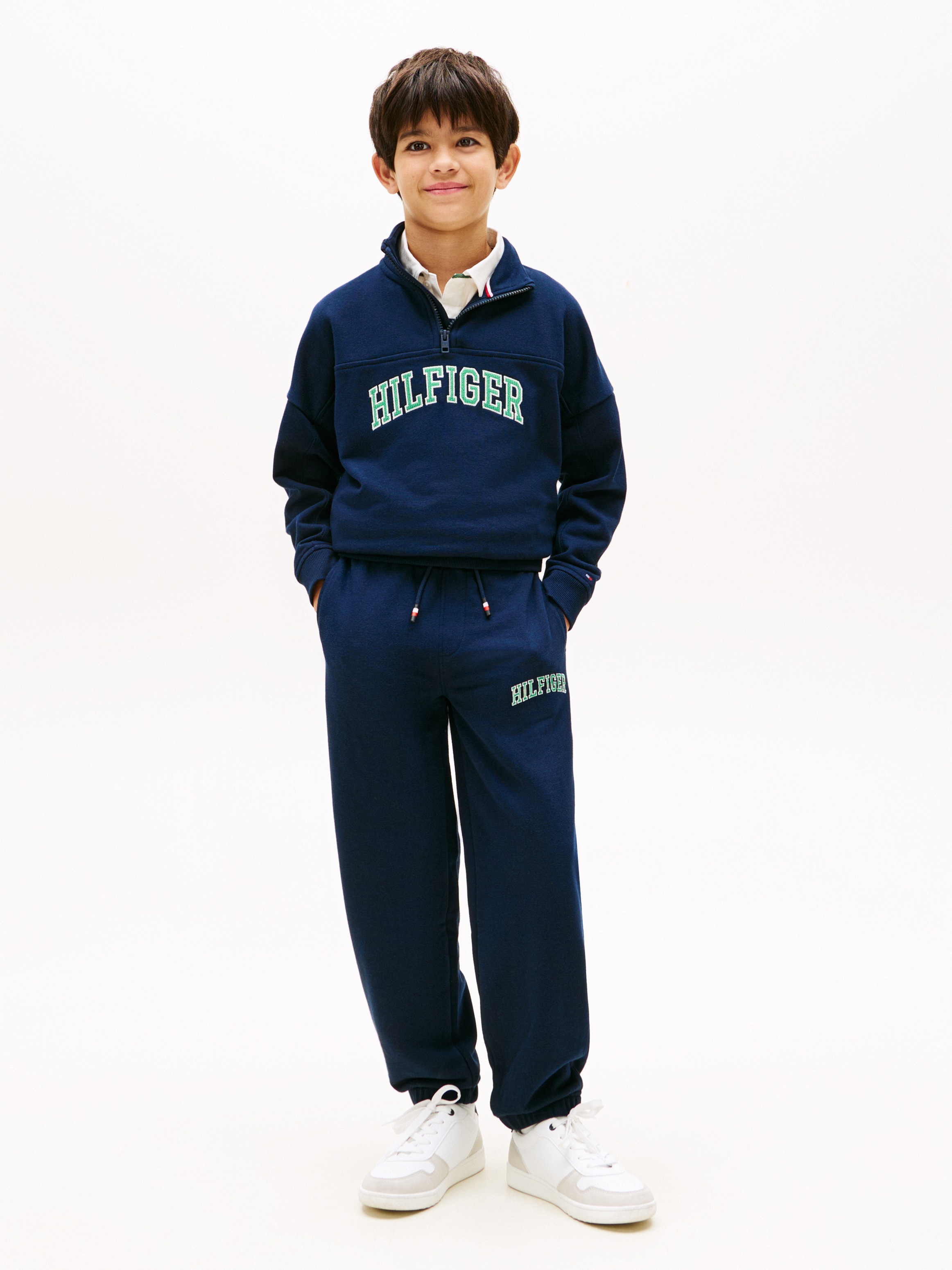 Thumbnail - Tommy Hilfiger Sweathose "HILFIGER VARSITY SWEATPANTS" Kinder bis 16 Jahre, regular fit
