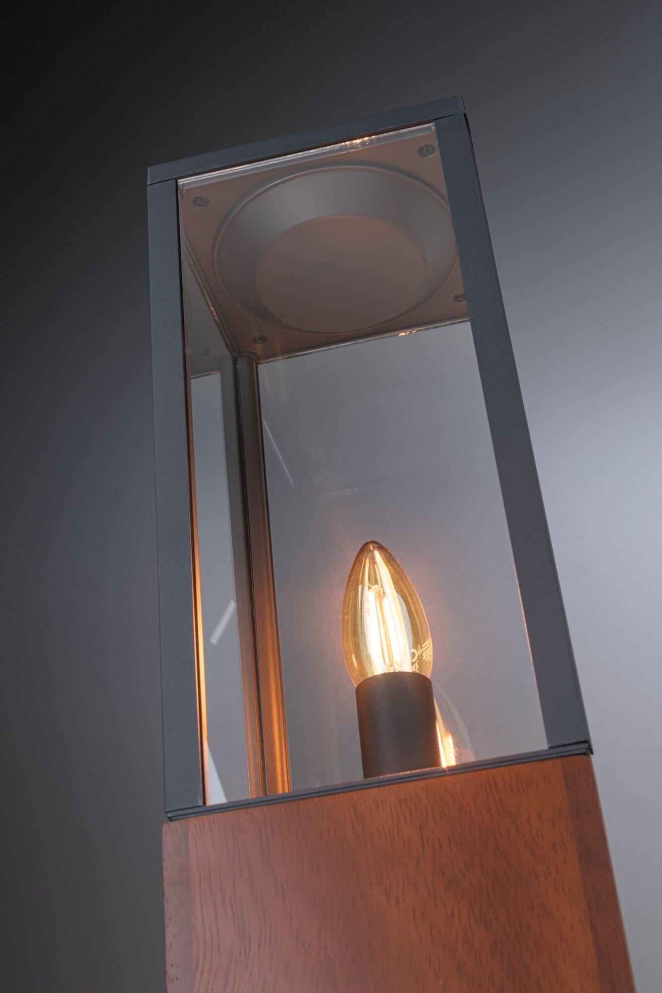 Paulmann LED Gartenstrahler »Plug & Shine Pollerleuchte Venea Einzelleuchte IP44 1900K 2W Holz«, 1 flammig, Leuchtmittel E14 | LED fest integriert