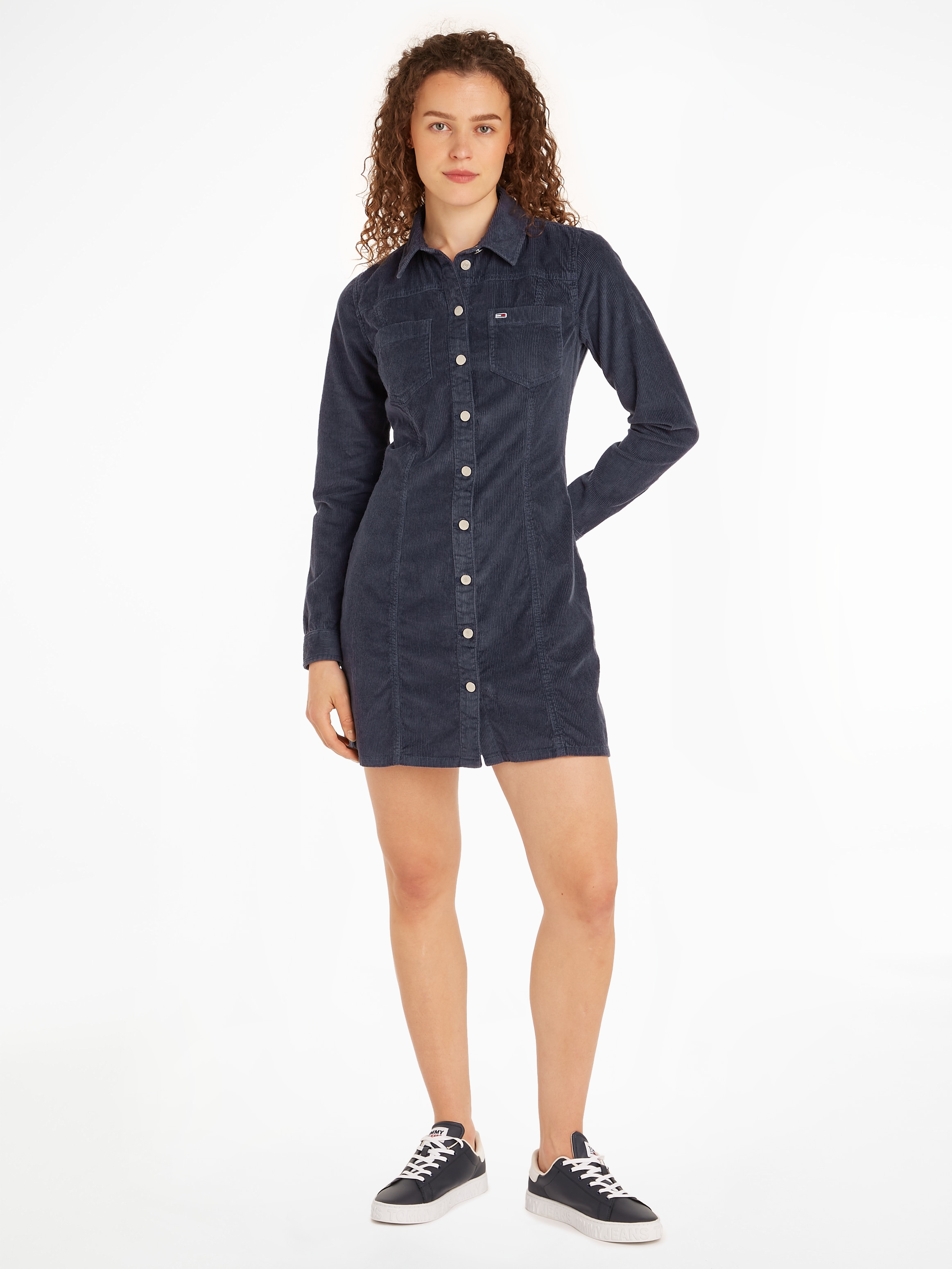 Tommy Jeans Cordkleid "TJW SLIM LS WASHED CORD DRESS", in modischem Cordmaterial