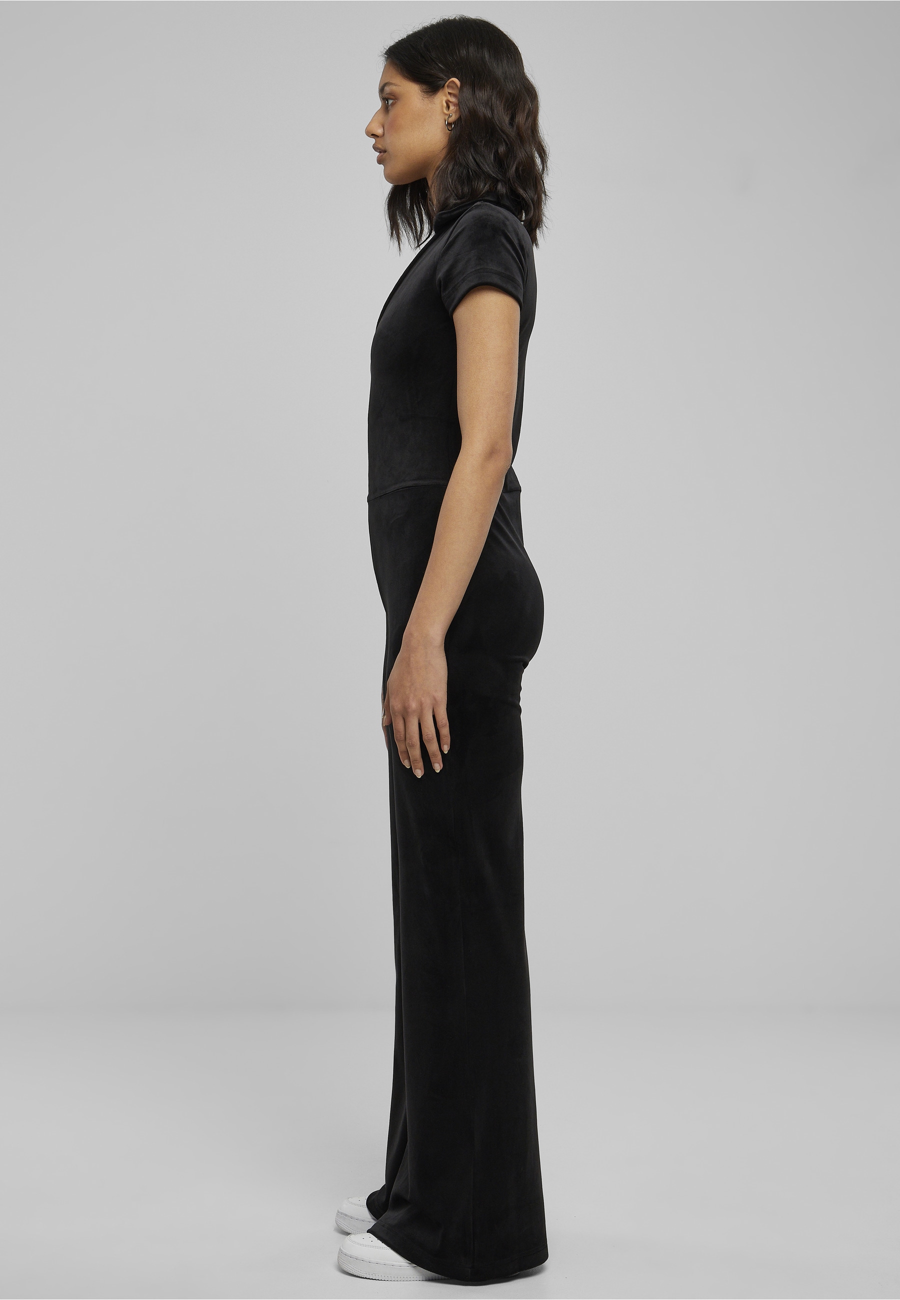 URBAN CLASSICS Jumpsuit »Urban Classics Damen Ladies Velvet Jumpsuit« 1 Stk.