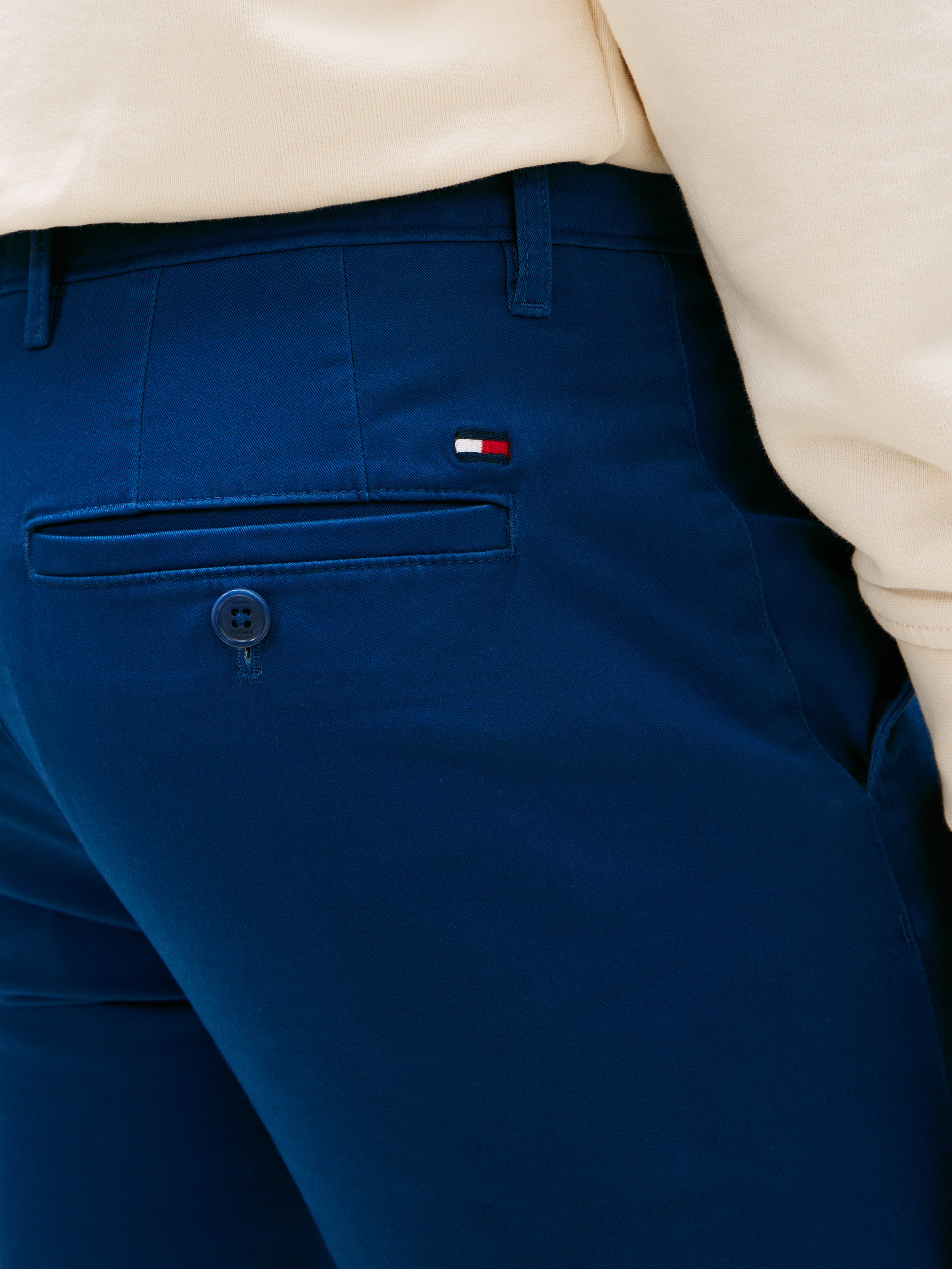 Tommy Hilfiger Chinohose "CORE DENTON ESSENTI" Gerades Bein, Schlichte Opti günstig online kaufen