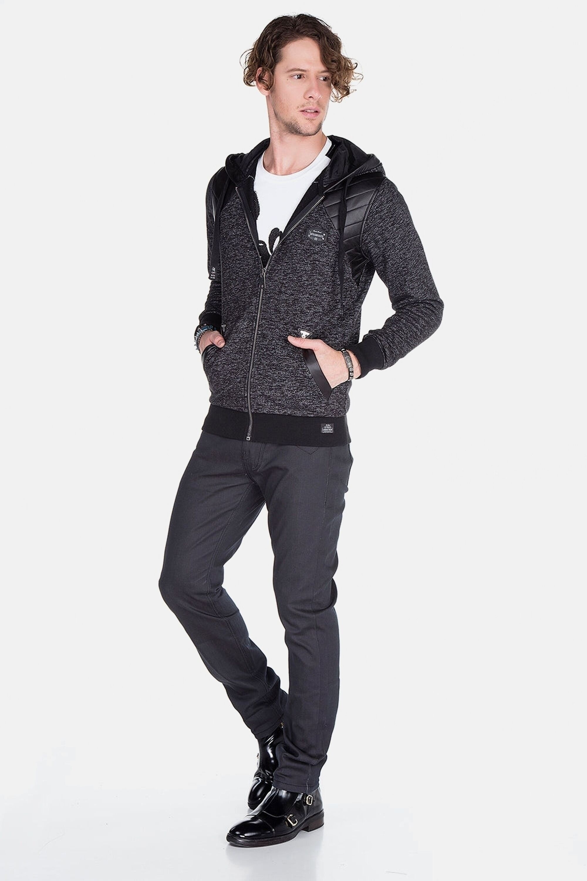 Cipo & Baxx Sweatjacke »Strickjacken« 1 mit Kunstlederapplikationen, CL-251