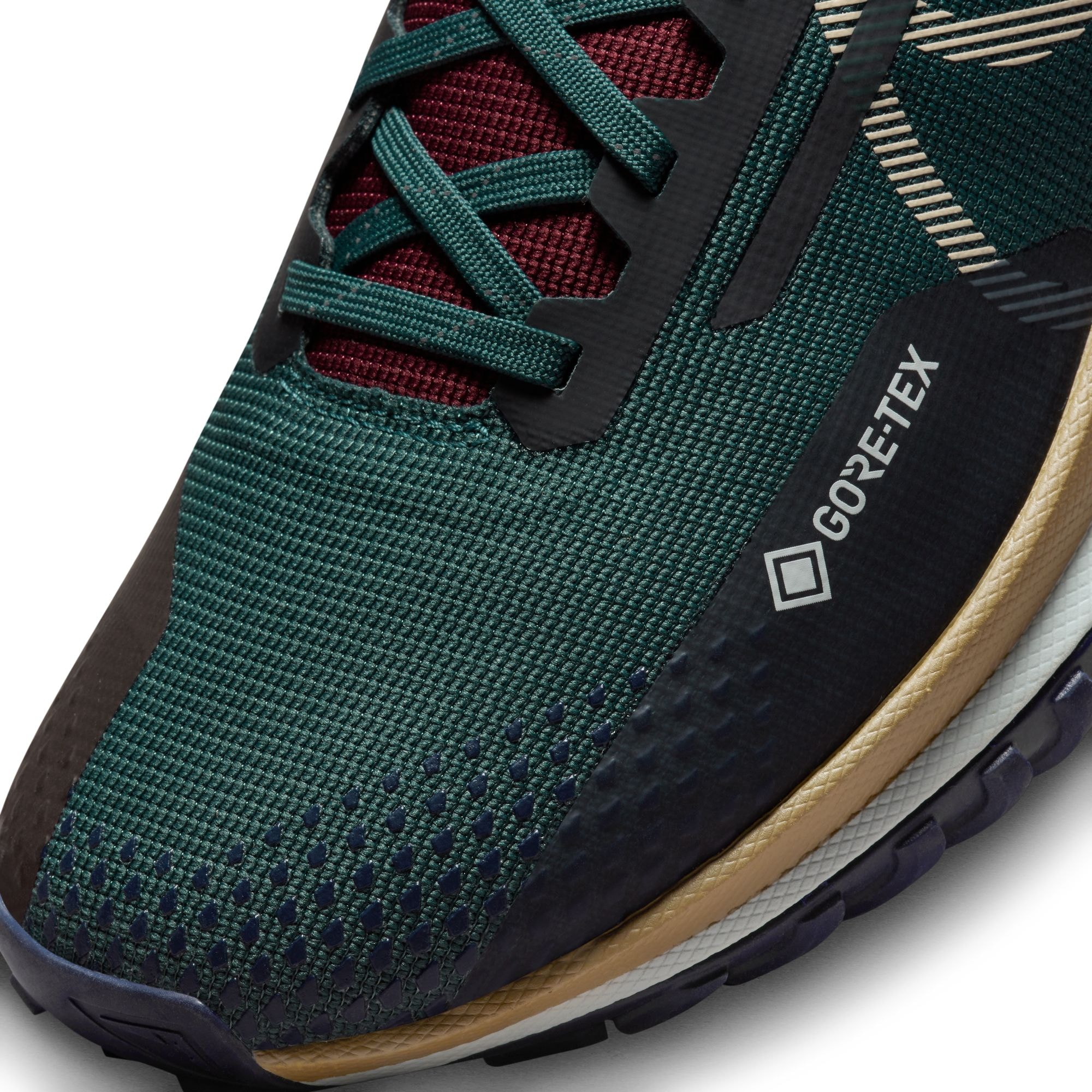 Nike Laufschuh »PEGASUS TRAIL 4 GORE-TEX WATERPROO«, wasserdicht