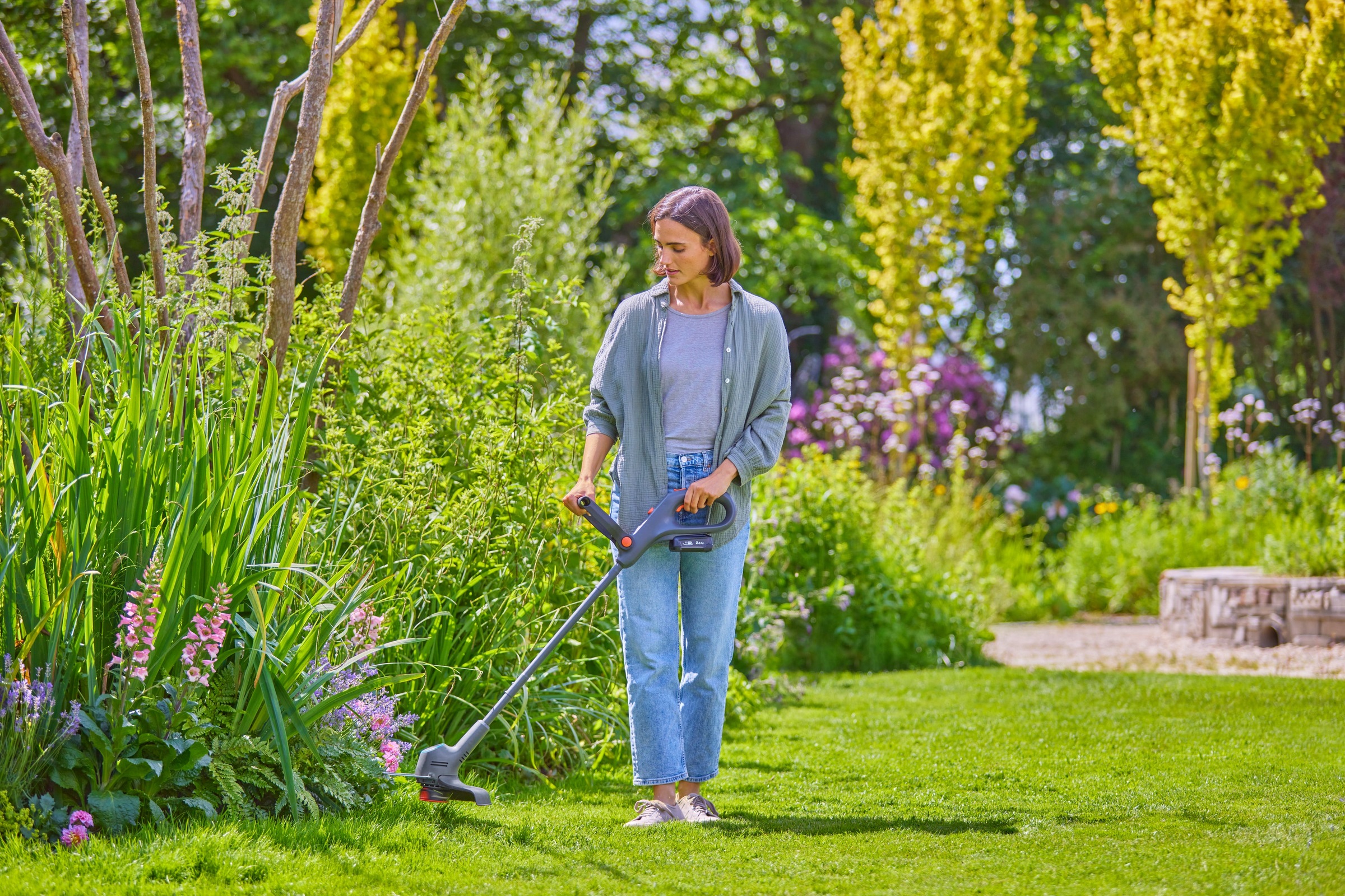 GARDENA Akku-Rasentrimmer »EasyTrim 25/18V P4A Ready-To-Use Set« inkl. Akku und Ladegerät