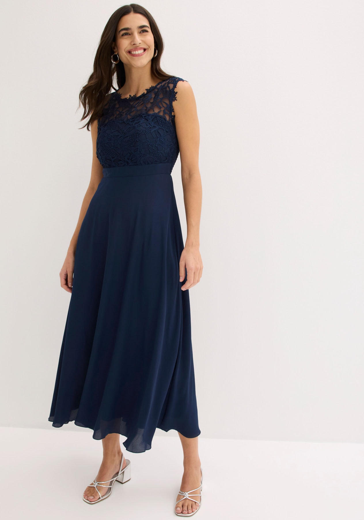 bonprix "Maxikleid mit Spitze" für festliche Anlässe, vollständig gefüttert, taillierte Passform