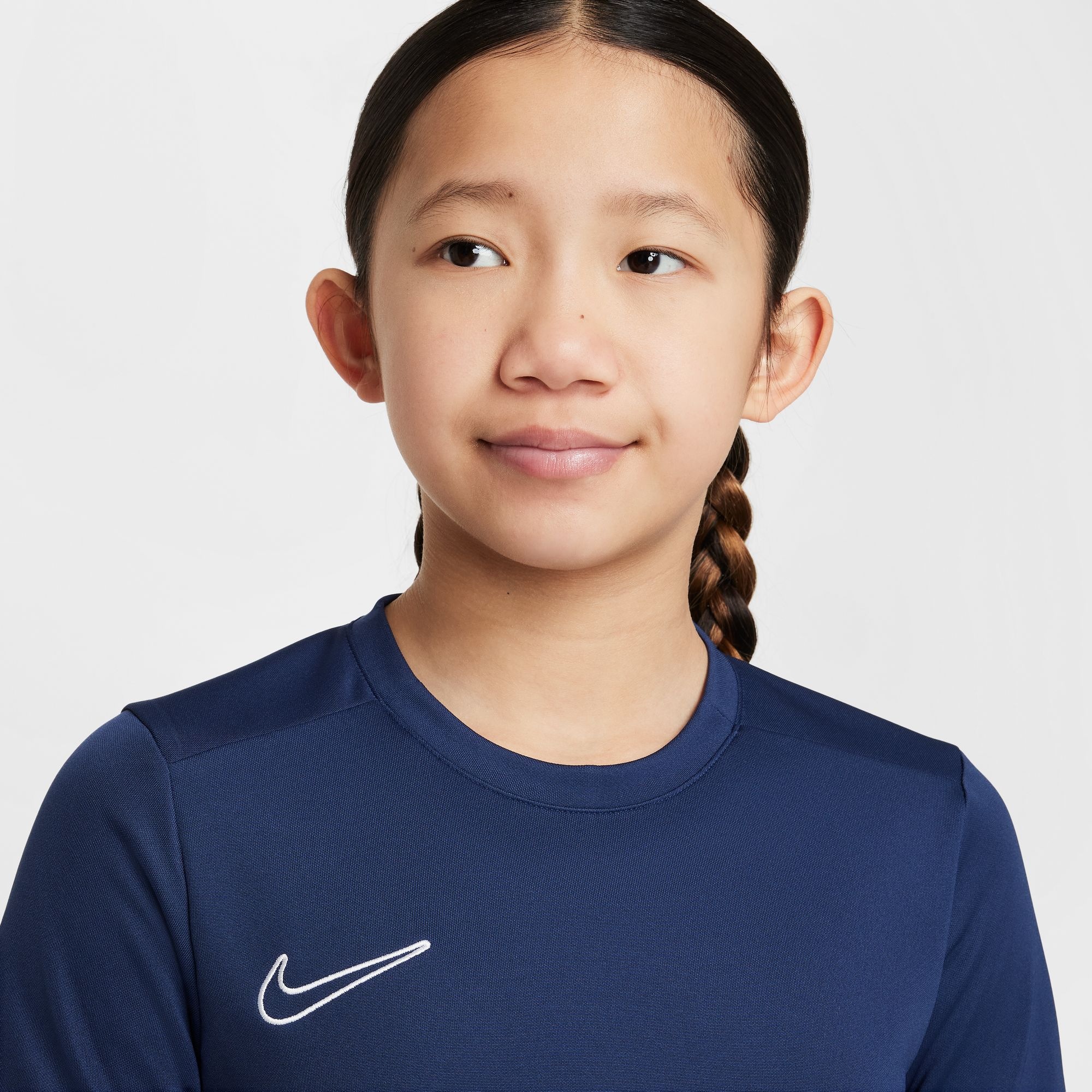Nike Trainingsshirt »Nike Academy Big Kids' Dri-FIT Soccer Top« für Jugendliche, sportlicher Stil, atmungsaktiv, schnell trocknend