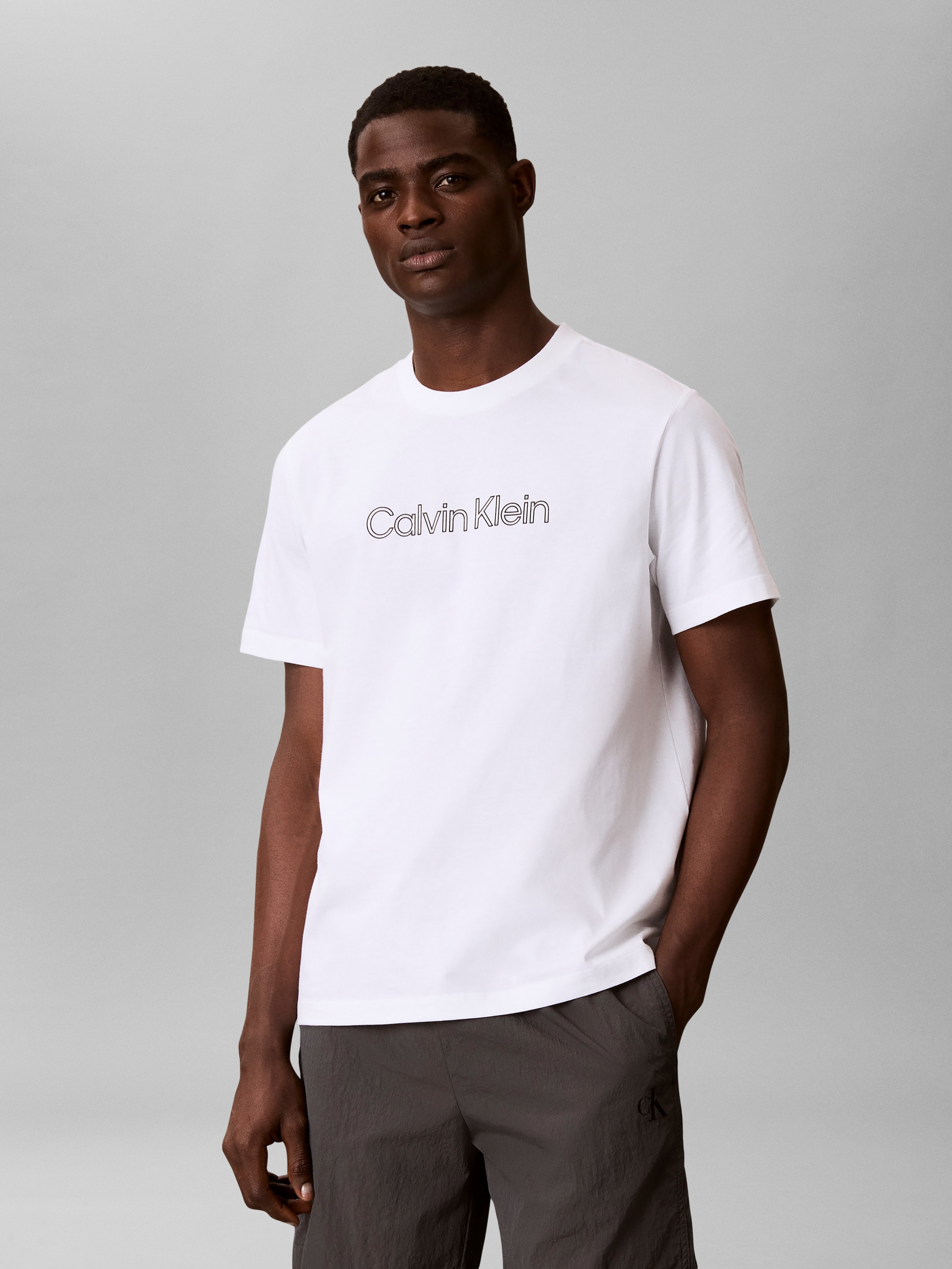 Calvin Klein Jeans T-Shirt Rundhalsausschnitt, reine Baumwolle, Logoschriftzug