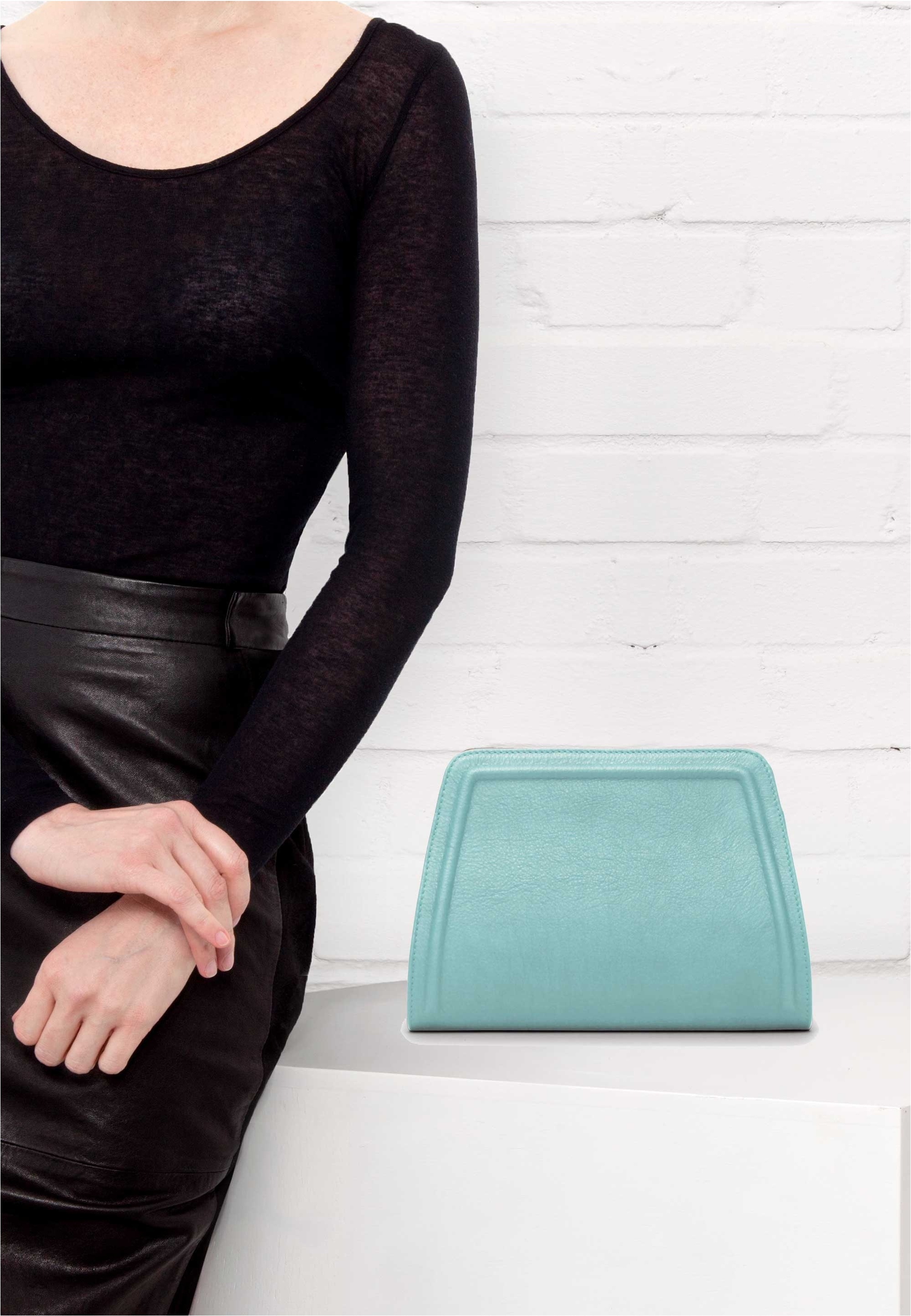 GRETCHEN Schultertasche »Lyra Clutch Two«, aus italienischem Kalbsleder