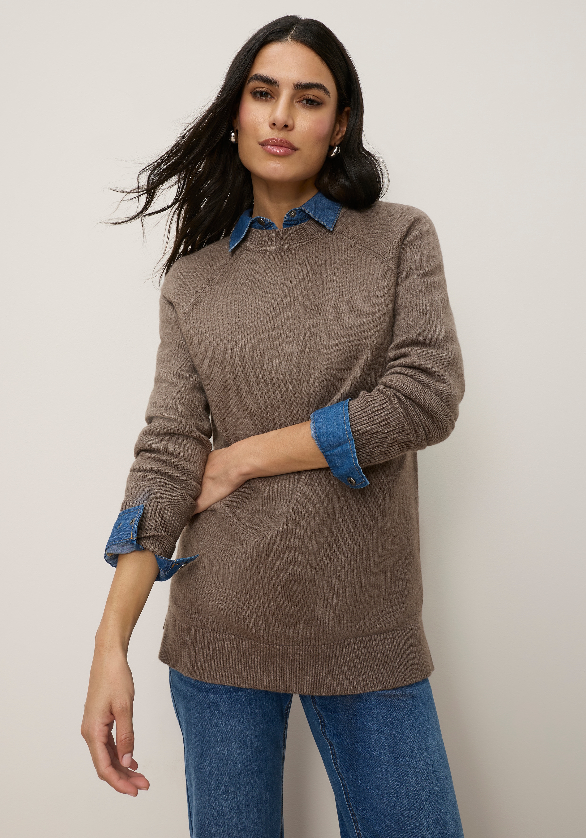 Tamaris "mit Oversize-Passform" mit seitlichen Schlitzen
