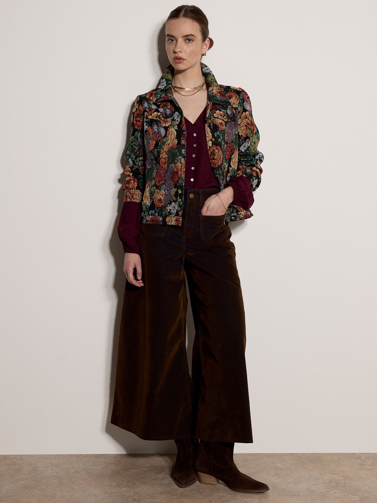 Apricot Kurzjacke »Blumen-Tapisserie-Jacke« Gemustert