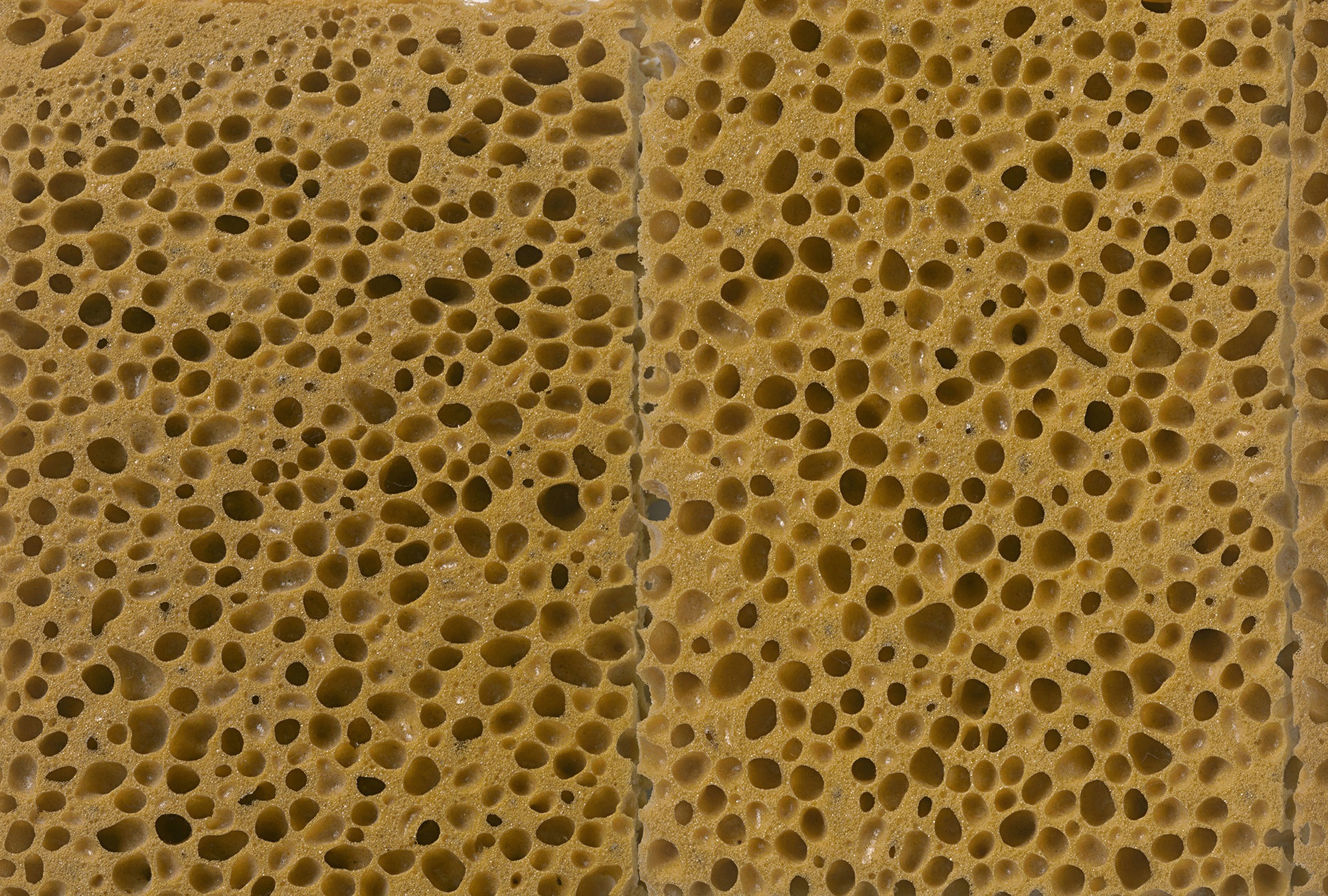 Fototapete "Sponge", B/L: 4mm x 2,7mm, braun, ARCHITECTS PAPER, Tapeten, Vlies, Wand, Schräge