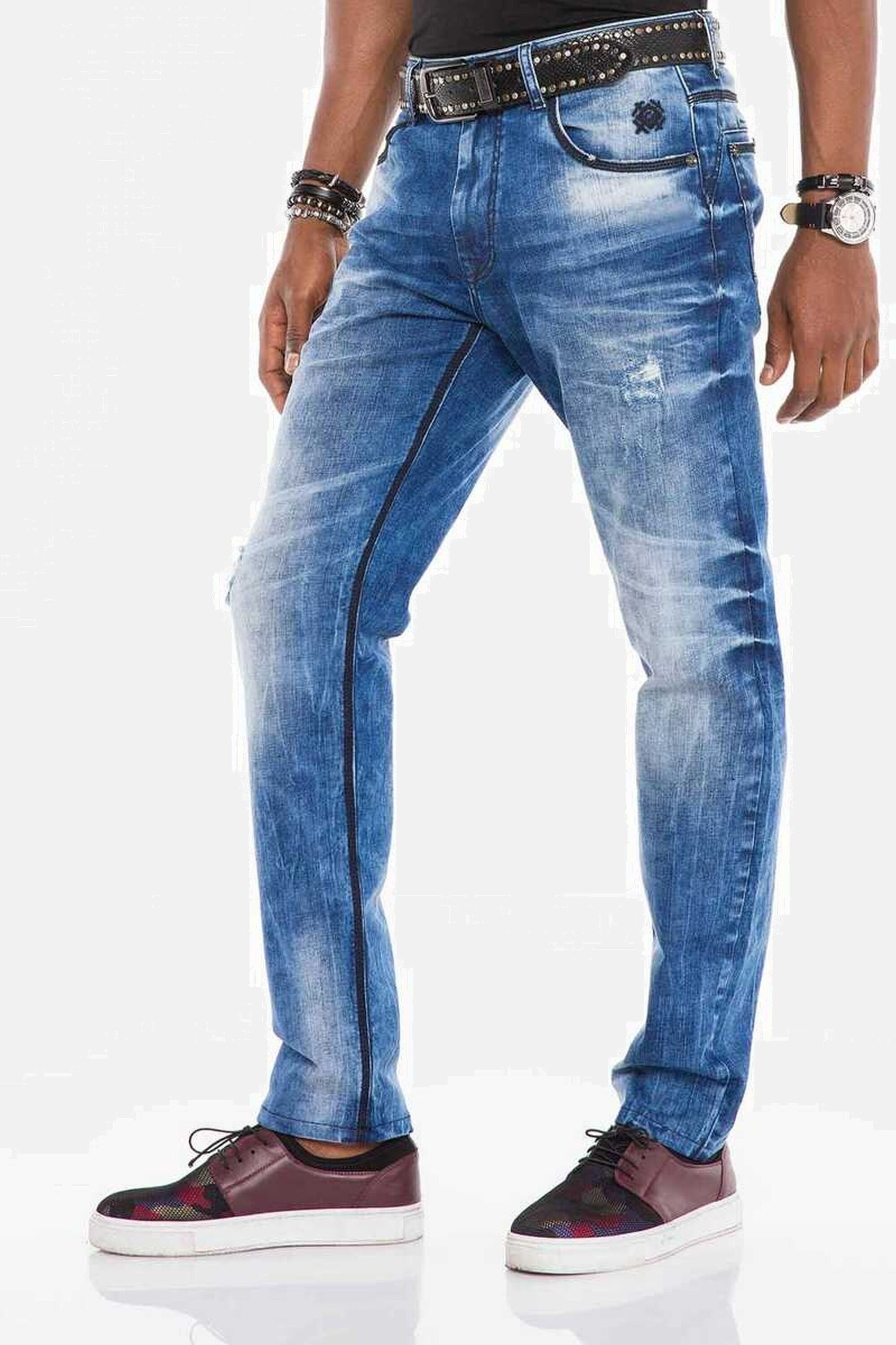 Cipo & Baxx 5-Pocket-Jeans »Jeans«, mit coolen Kontrastnähten, CD-499