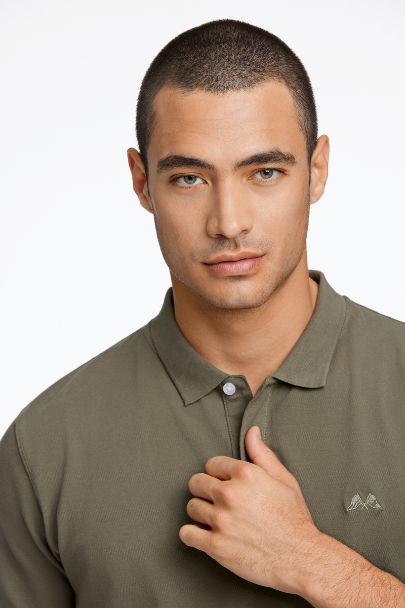 LINDBERGH Poloshirt, mit Logostickerei