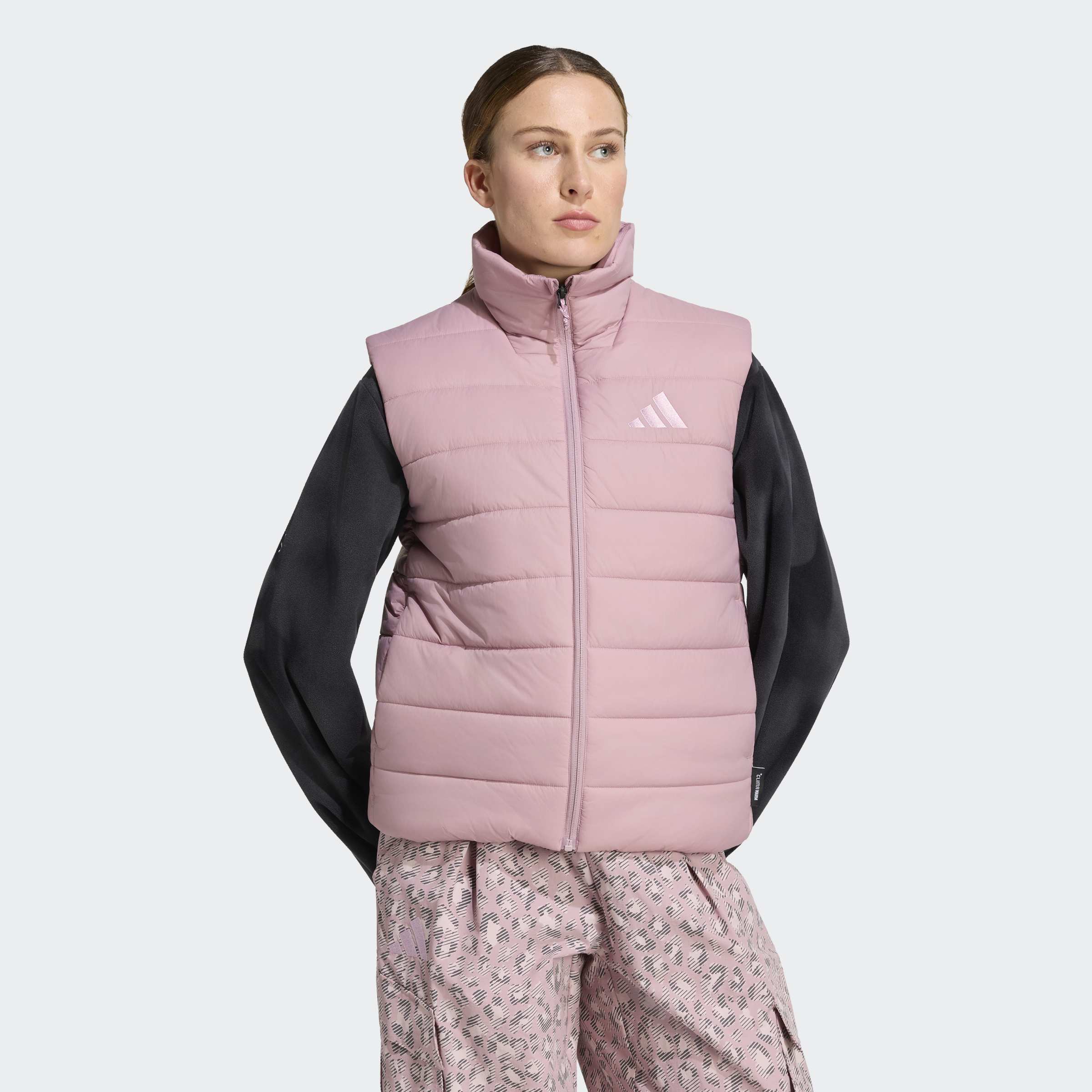 adidas TERREX "W MT ESS PAD V" für Wandern und sportliche Aktivitäten, mit Reißverschluss