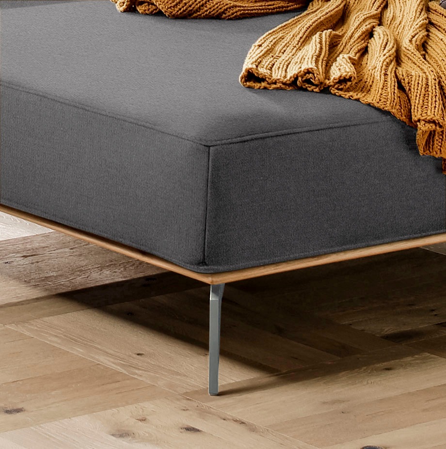 W.SCHILLIG Ecksofa »run, Designsofa mit tollem Sitzkomfort, bequem, L-Form«, mit elegantem Holzsockel, Füße in Silber matt, Breite 319 cm