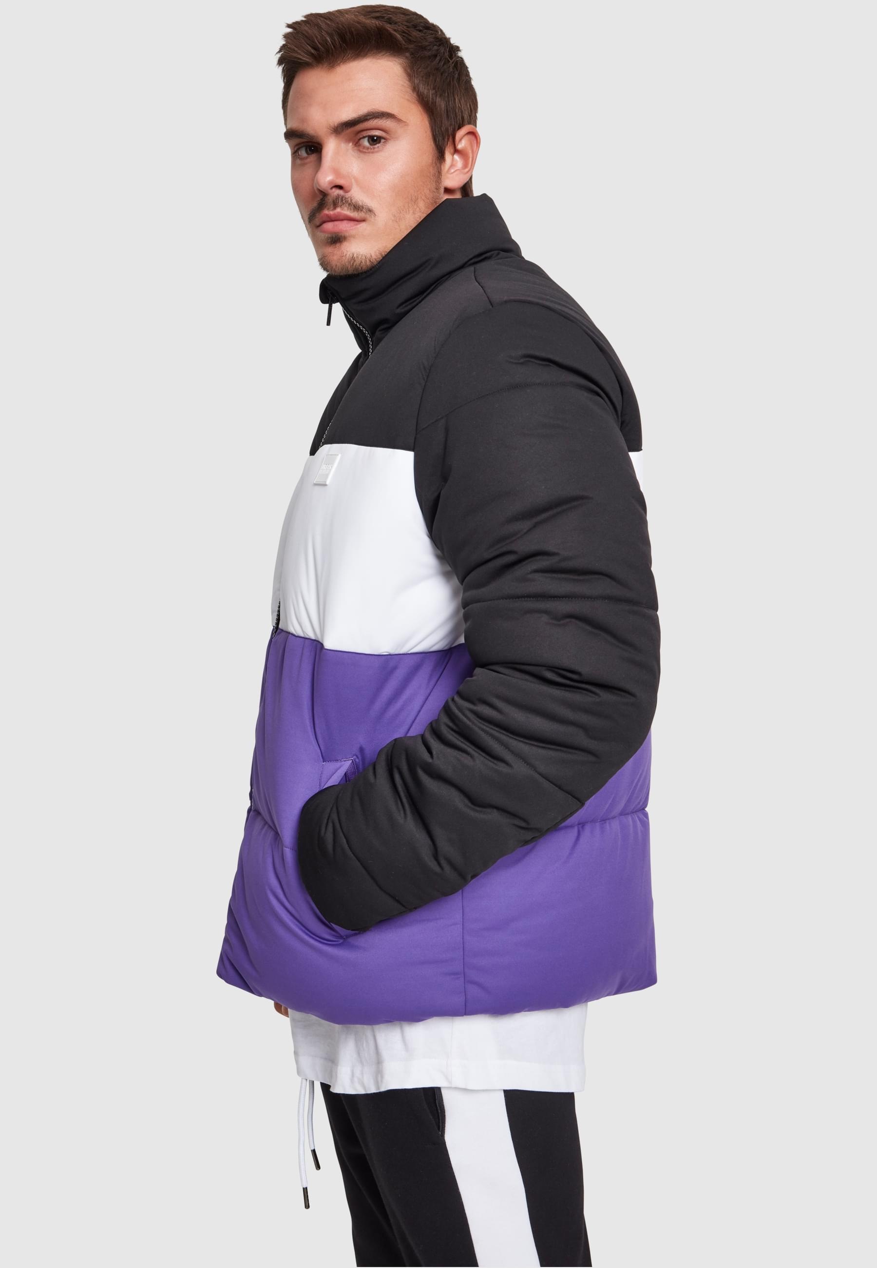 URBAN CLASSICS Winterjacke »Urban Classics Herren 3-Tone Boxy Puffer Jacket«, (1 St.), ohne Kapuze